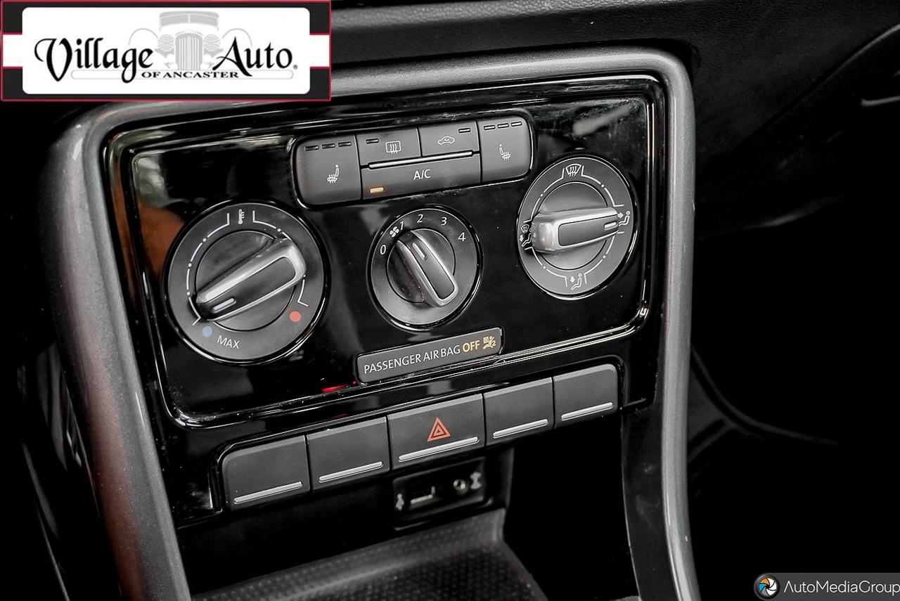 2018 Volkswagen Beetle Trendline AUTO Photo