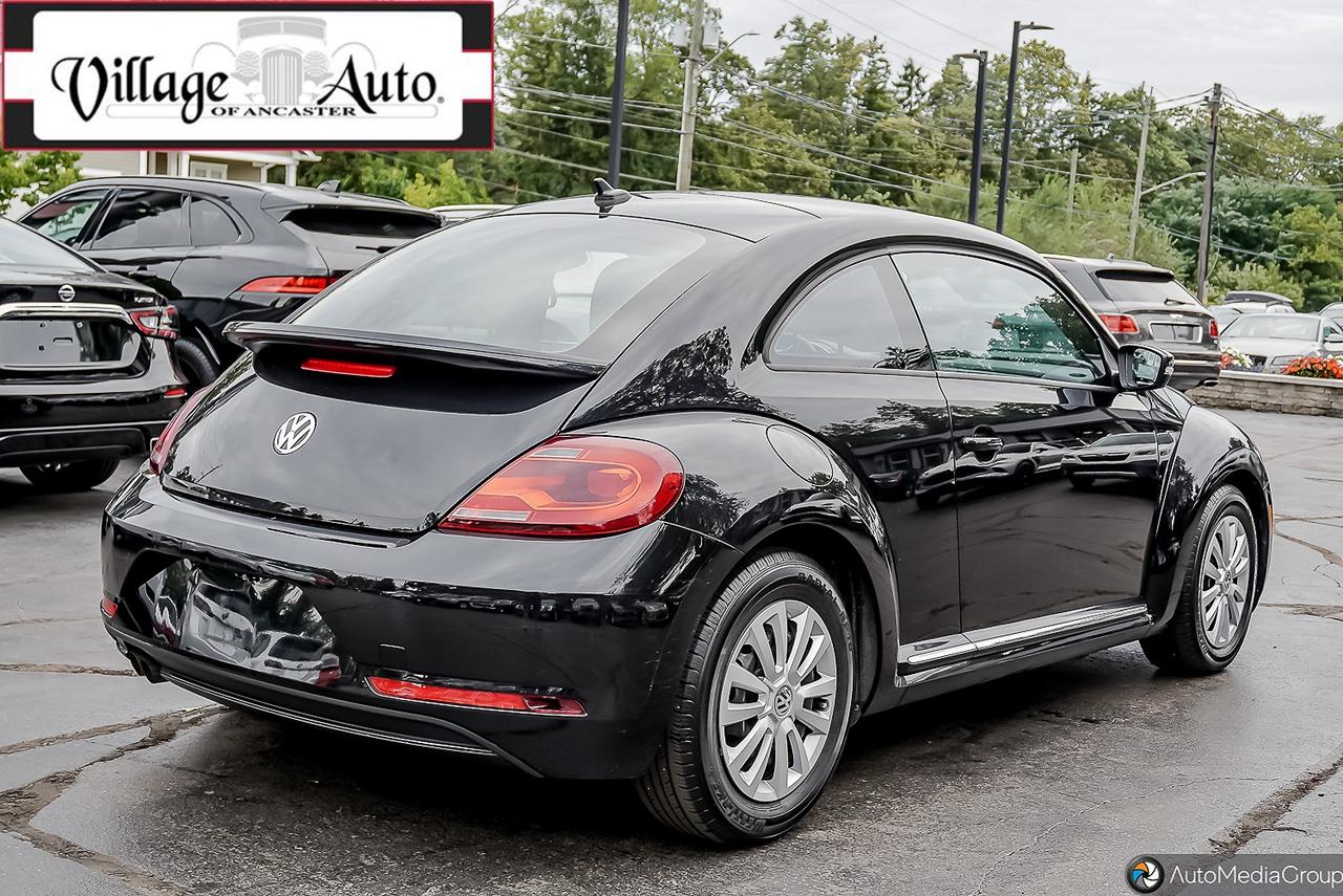 2018 Volkswagen Beetle Trendline AUTO Photo