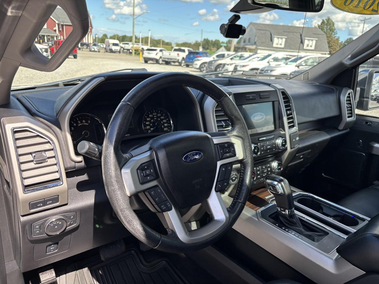 2016 Ford F-150 Lariat Photo