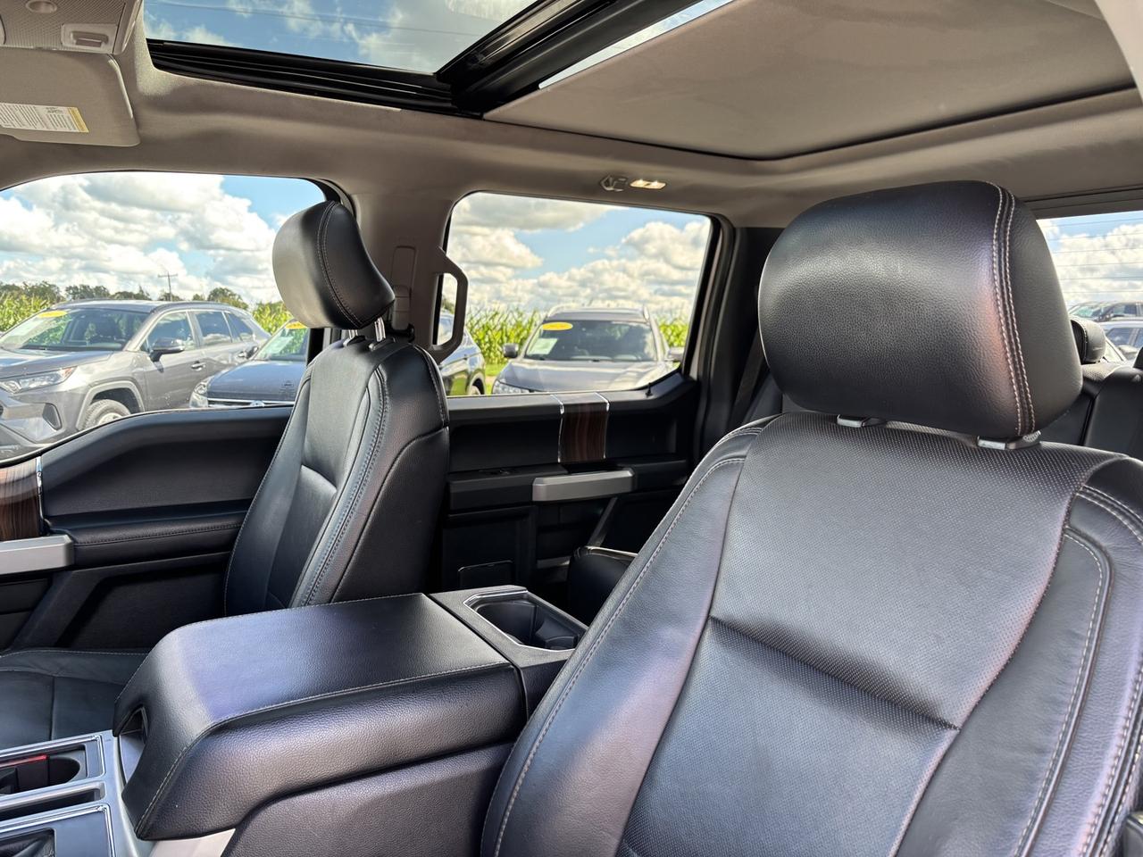 2016 Ford F-150 Lariat Photo