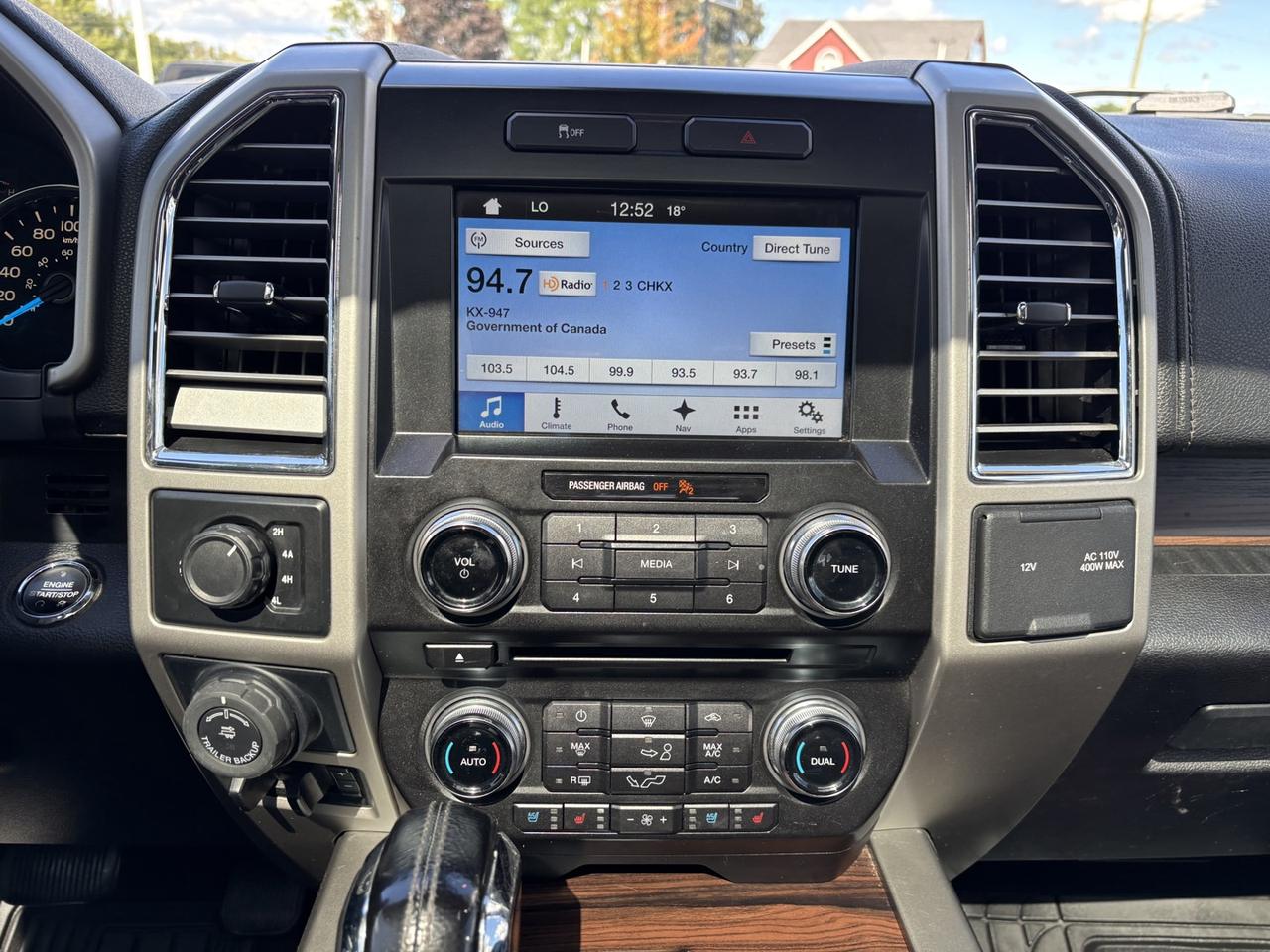 2016 Ford F-150 Lariat Photo