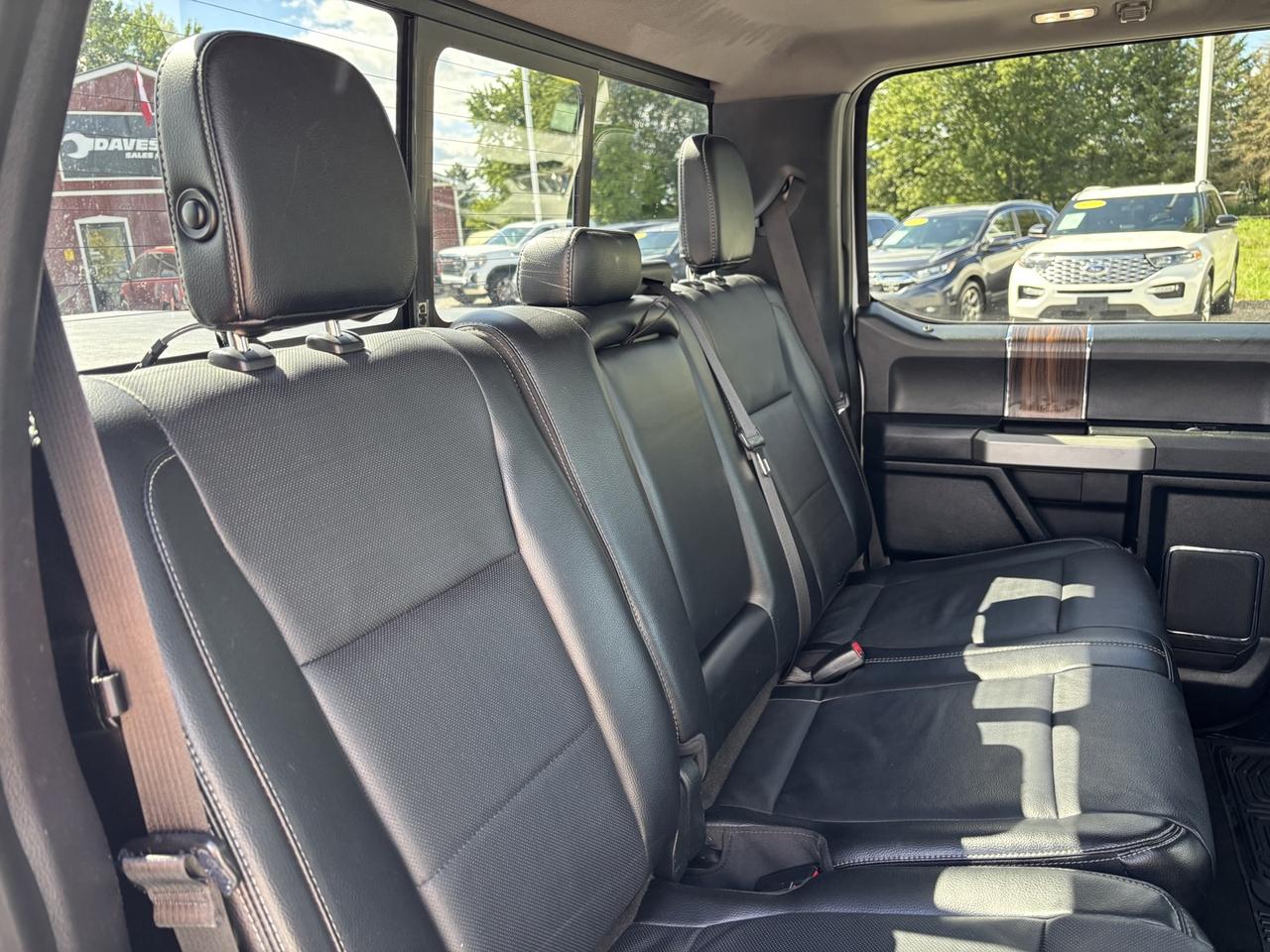2016 Ford F-150 Lariat Photo