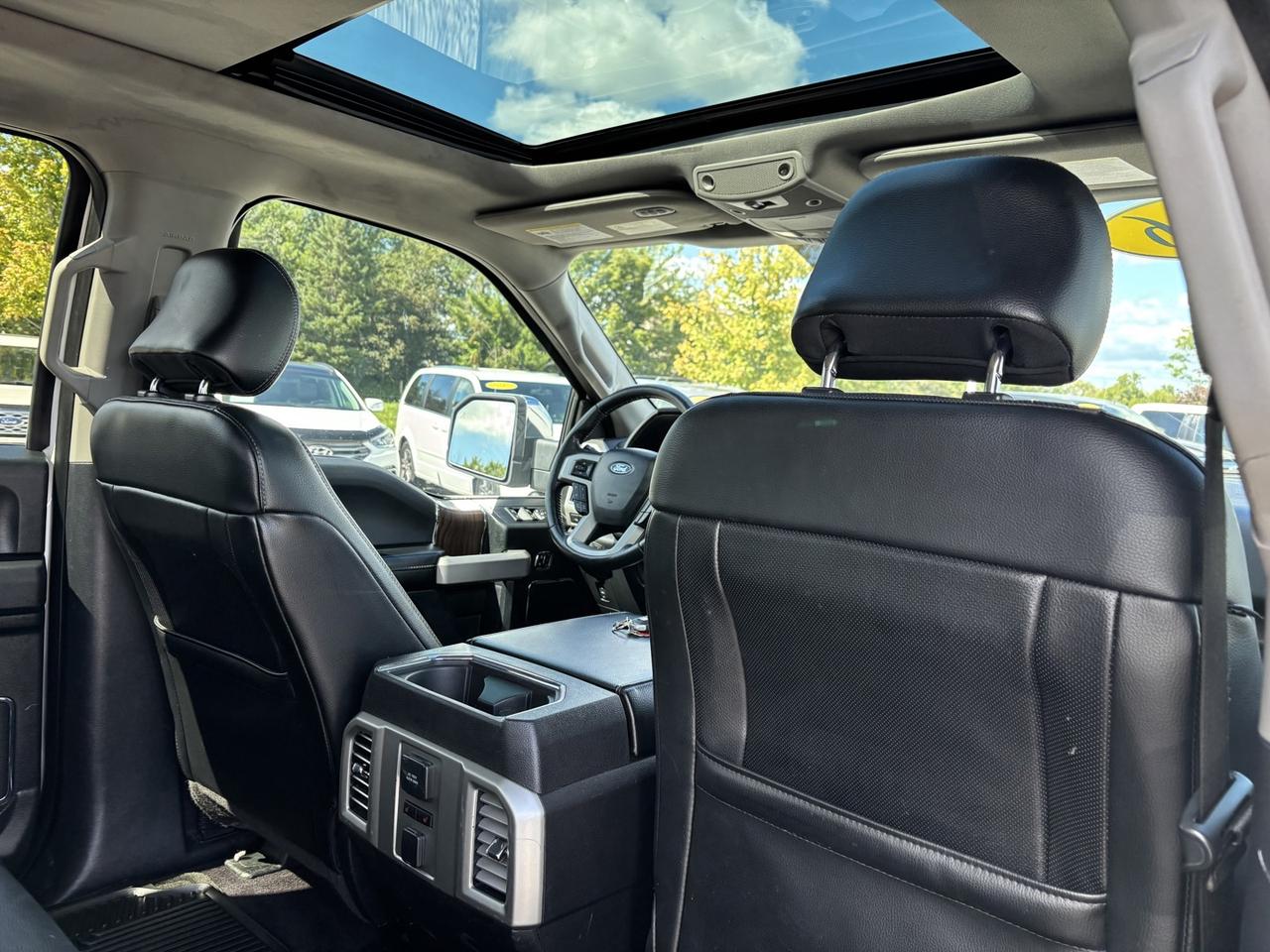 2016 Ford F-150 Lariat Photo