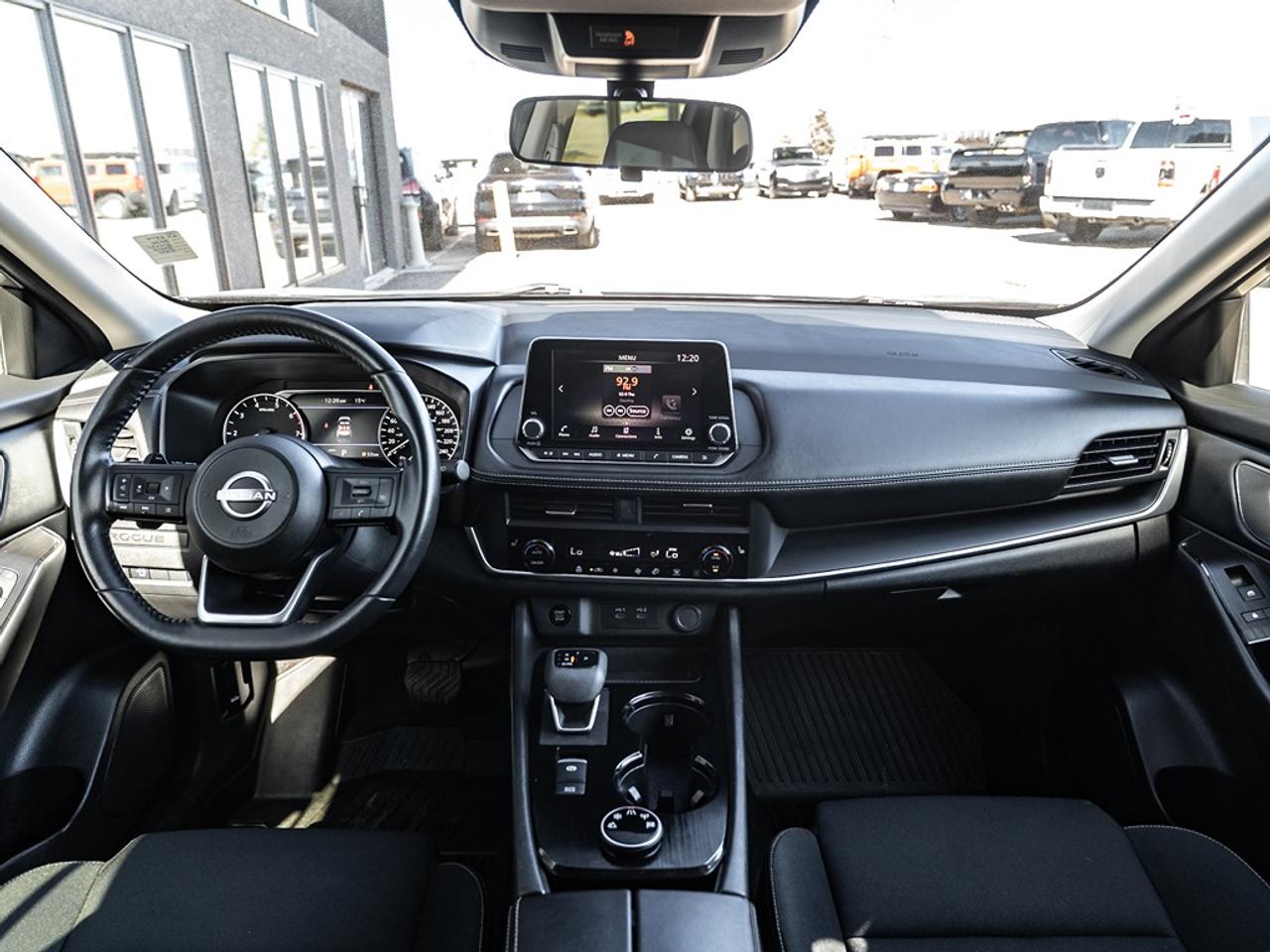 2024 Nissan Rogue AWD S Photo7