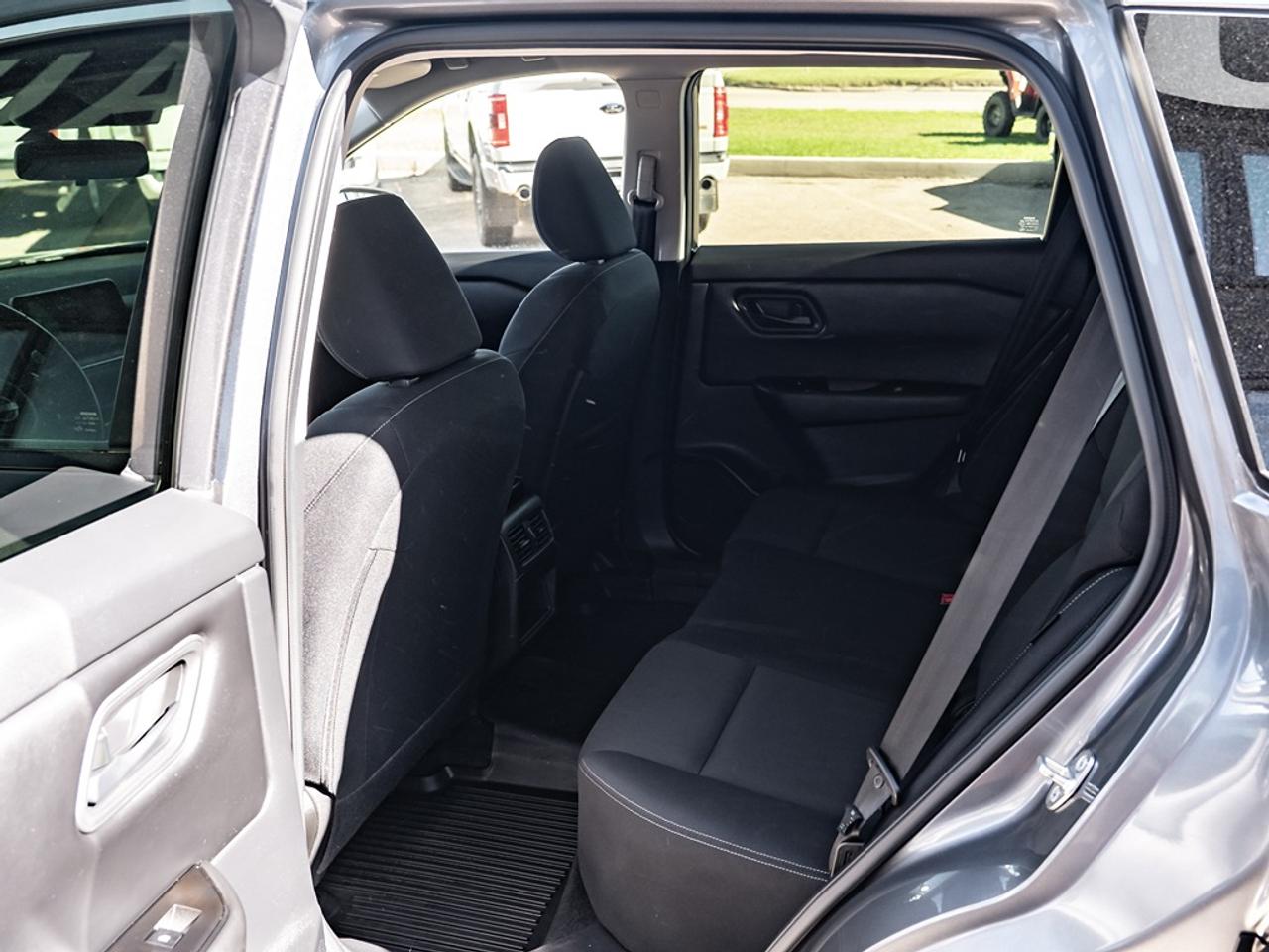 2024 Nissan Rogue AWD S Photo37