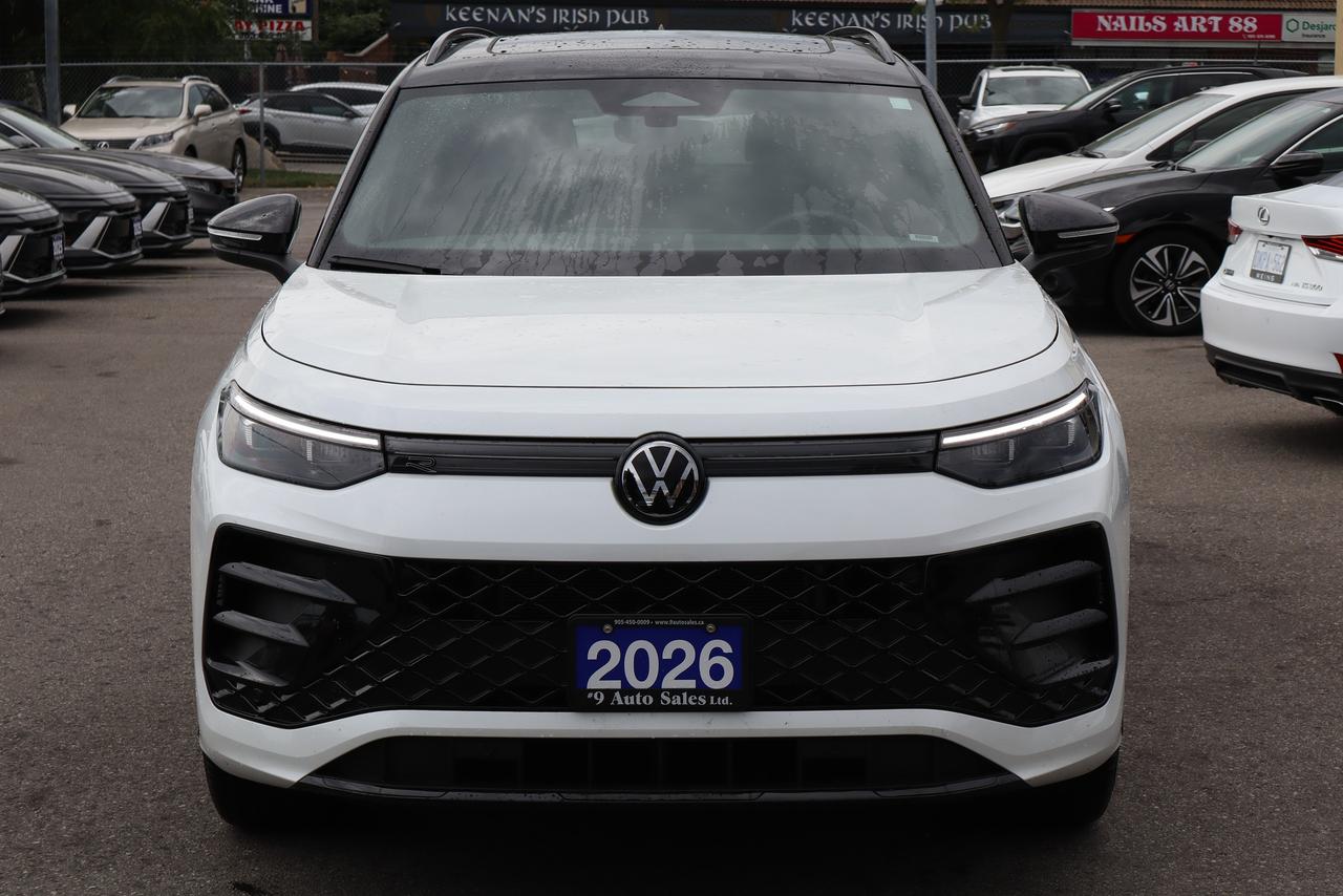 2026 Volkswagen Tiguan Comfortline R-Line Black Edition 4MOTION Photo