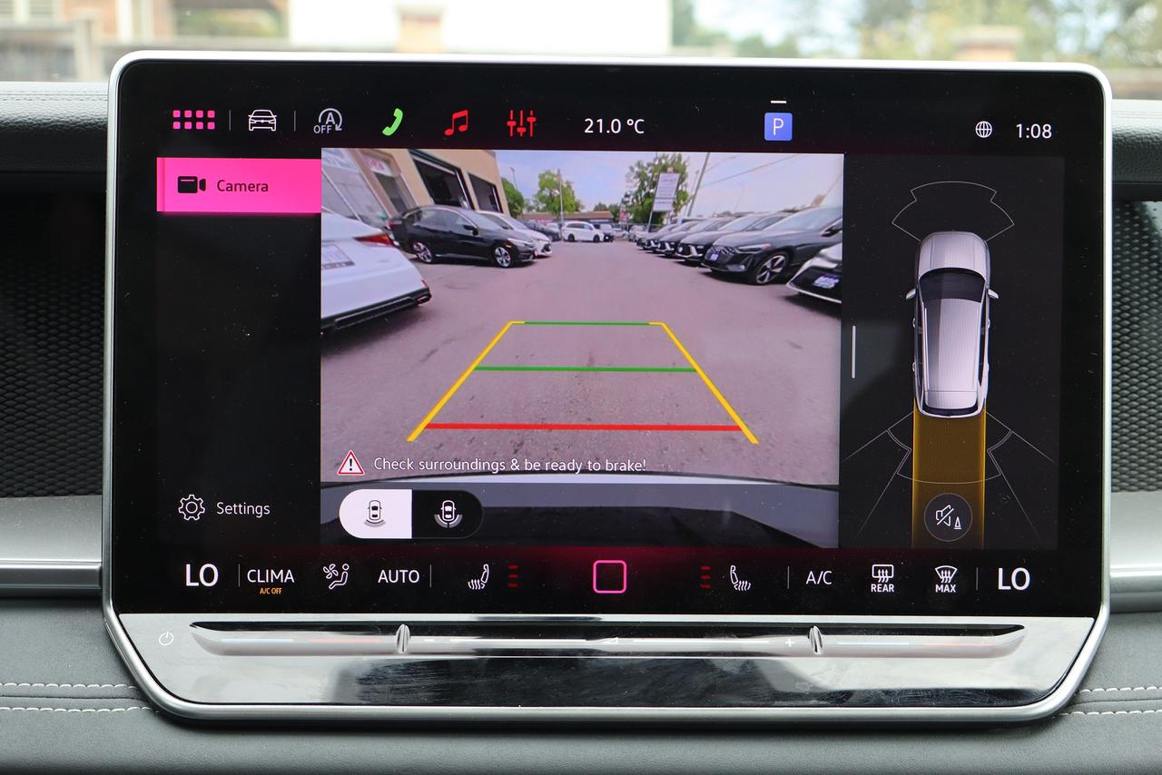 2026 Volkswagen Tiguan Comfortline R-Line Black Edition 4MOTION Photo