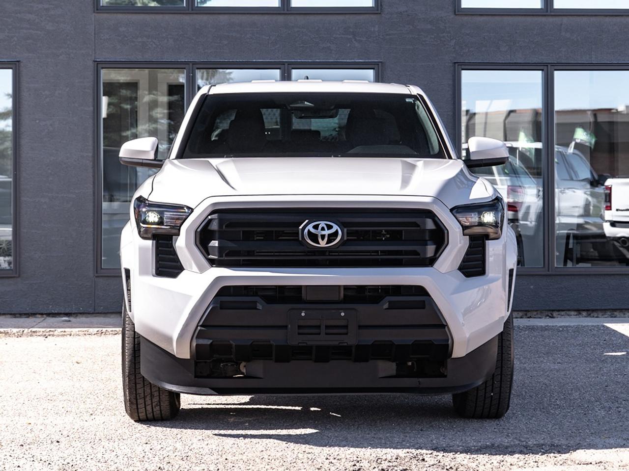2025 Toyota Tacoma 4x4 Double Cab Auto Photo2