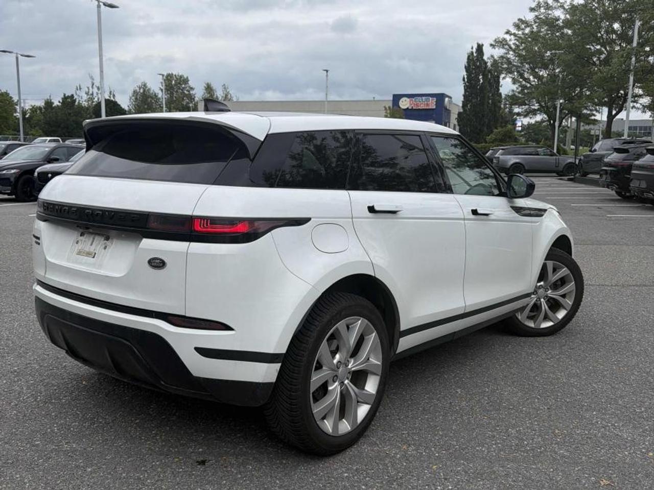 2020 Land Rover Evoque SE /MASSAGE SEATS /PANO ROOF /MERIDIAN /BLACK PKG - Photo #5