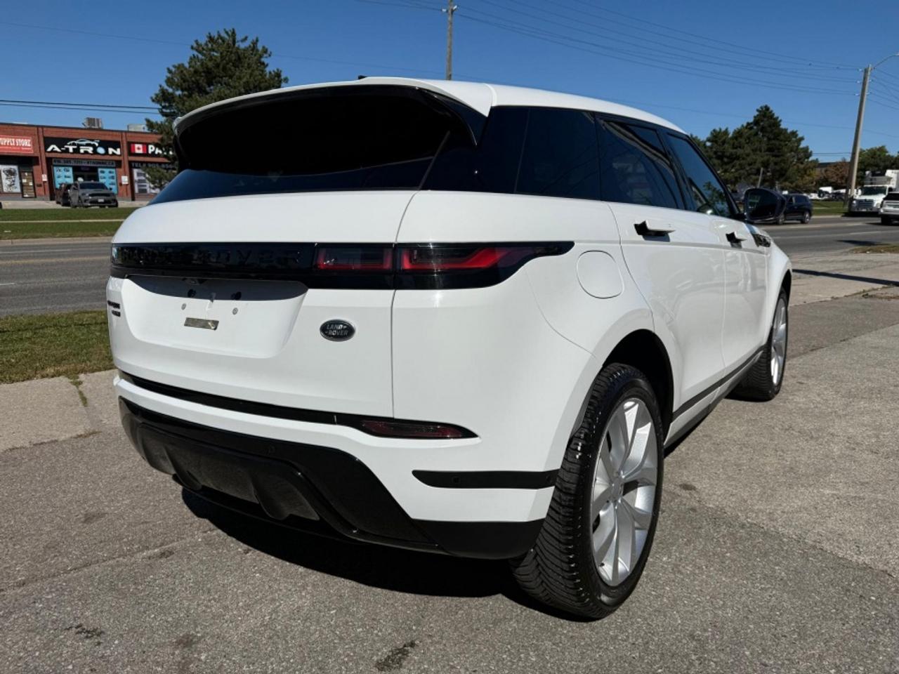 2020 Land Rover Evoque SE /MASSAGE SEATS /PANO ROOF /MERIDIAN /BLACK PKG Photo