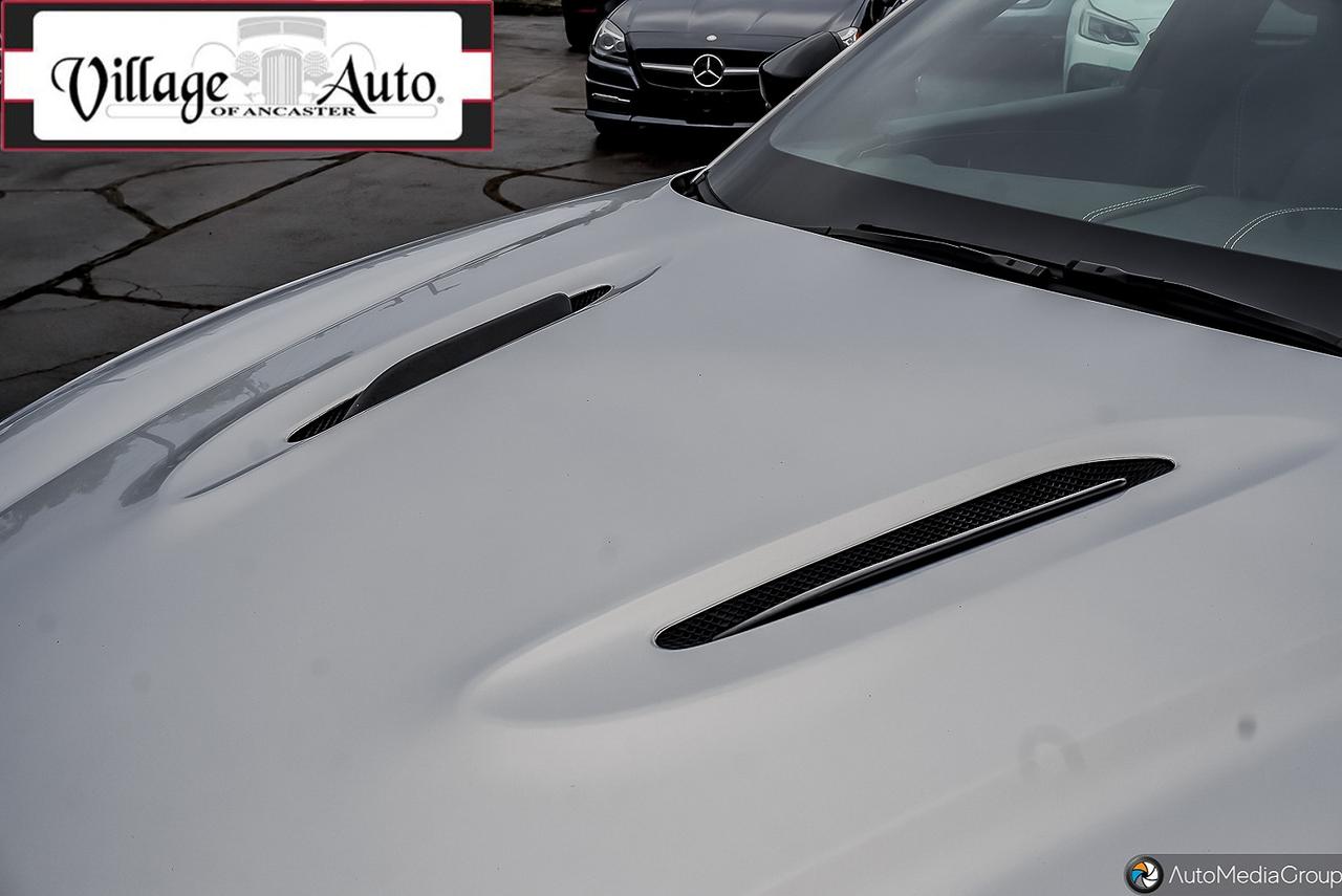 2022 Aston Martin DBX AWD Photo