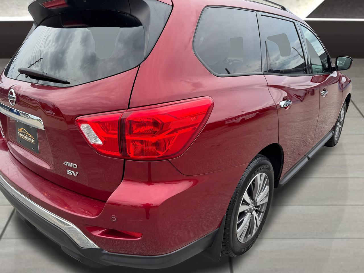 2019 Nissan Pathfinder SV Tech 7 Passenger 4WD+CLEAN CARFAX+GPS Photo