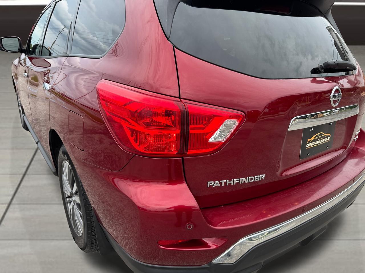 2019 Nissan Pathfinder SV Tech 7 Passenger 4WD+CLEAN CARFAX+GPS Photo