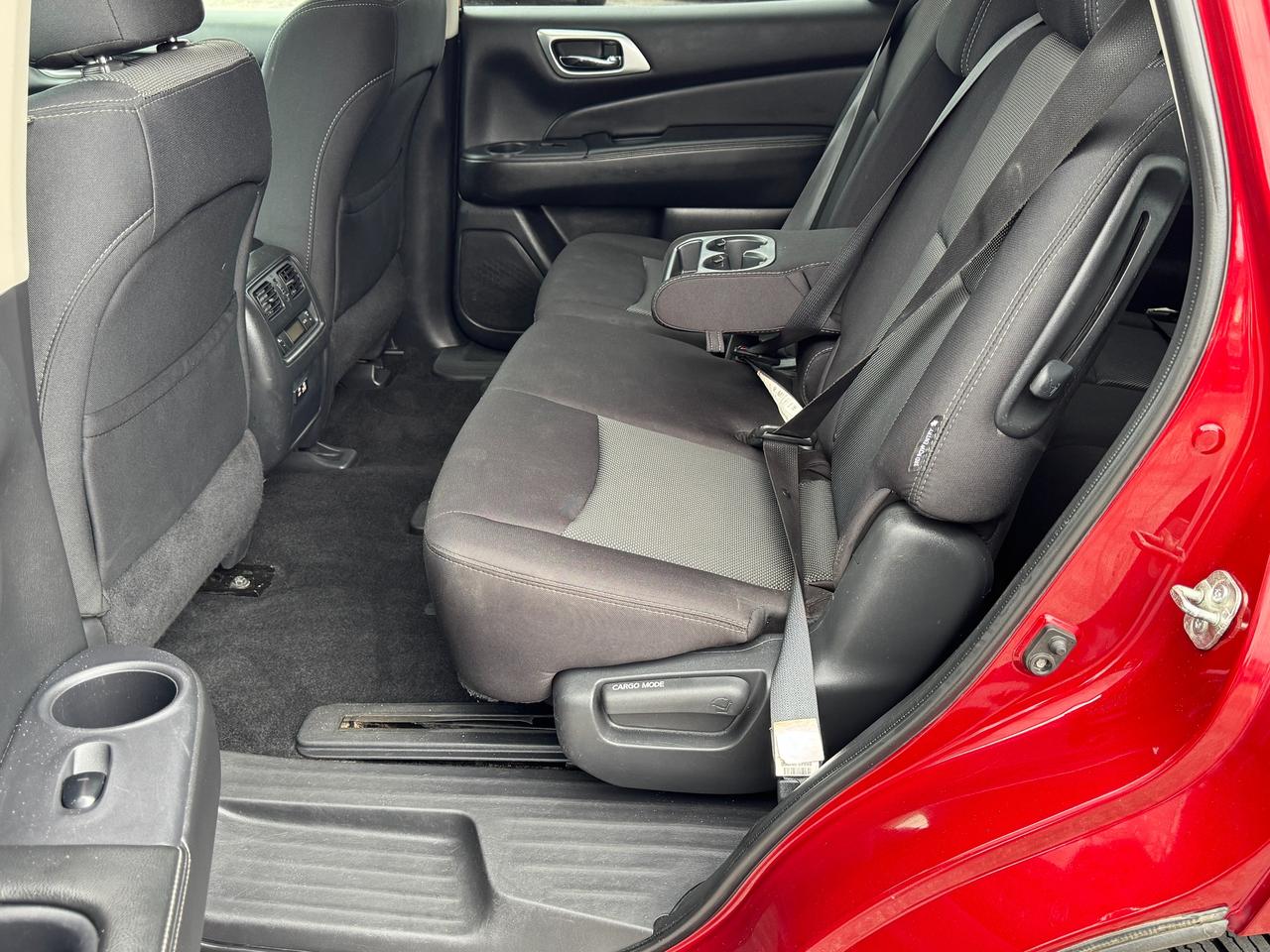 2019 Nissan Pathfinder SV Tech 7 Passenger 4WD+CLEAN CARFAX+GPS Photo