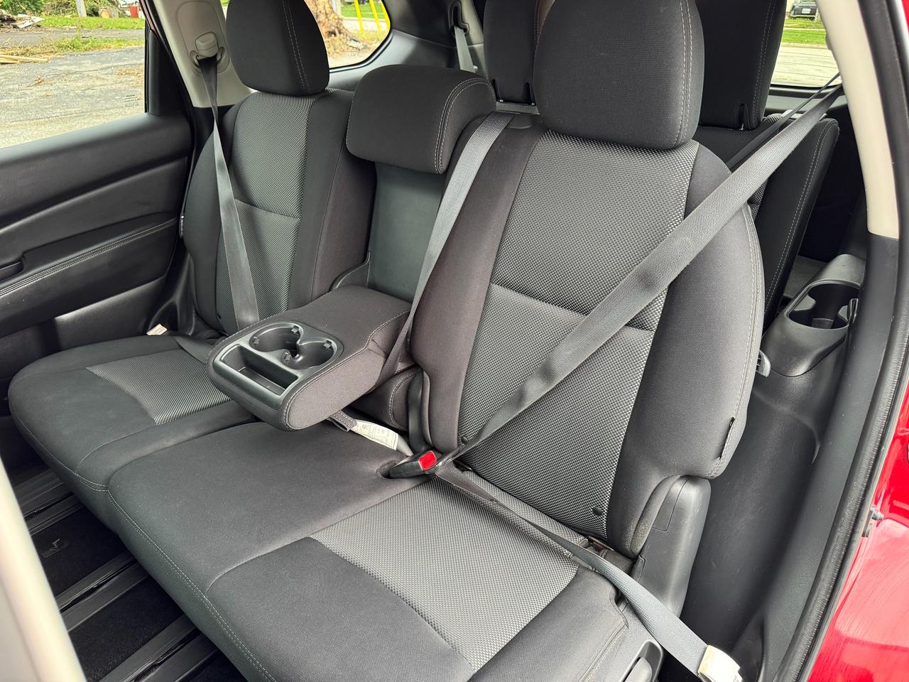2019 Nissan Pathfinder SV Tech 7 Passenger 4WD+CLEAN CARFAX+GPS Photo