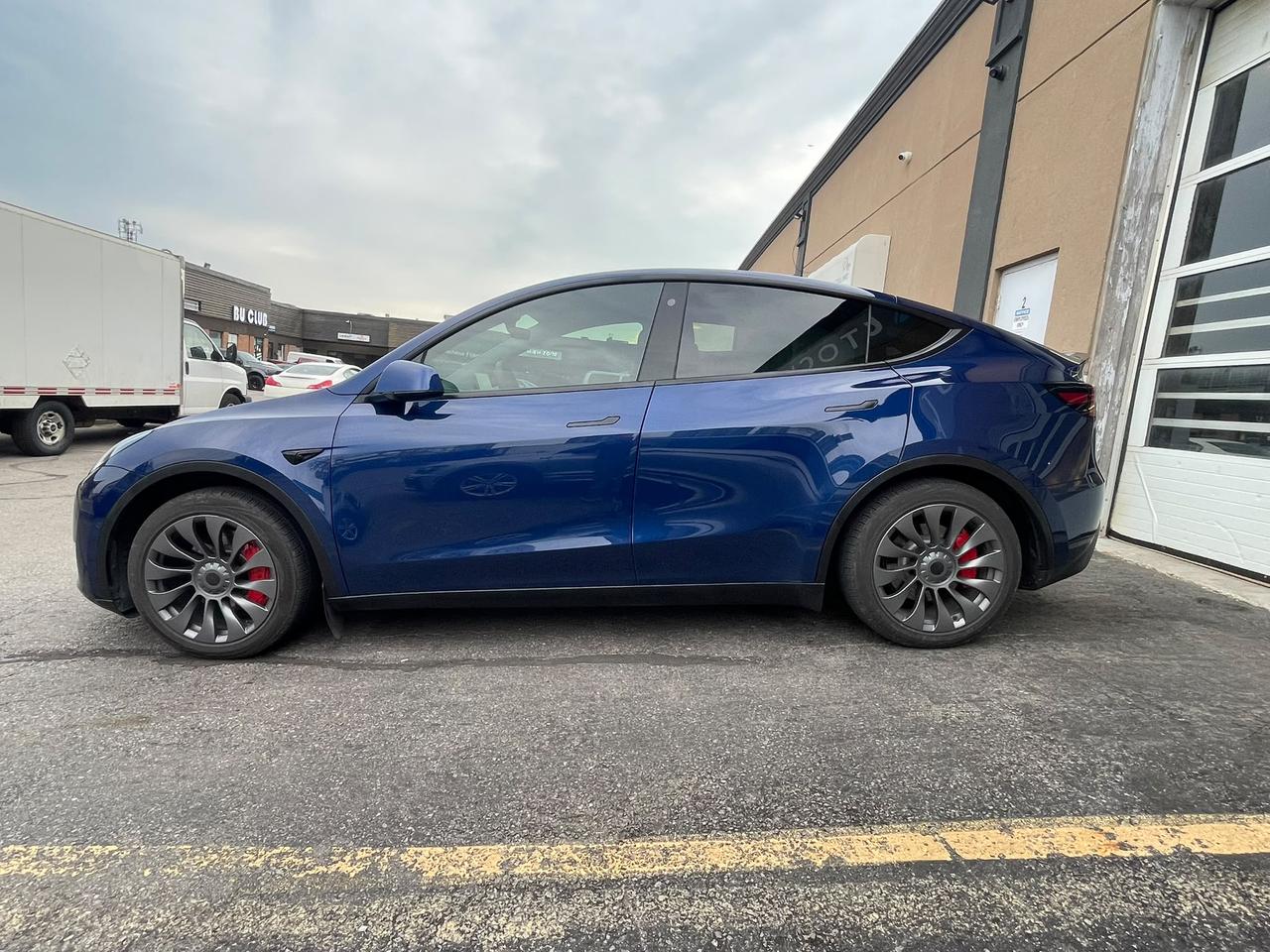 2022 Tesla Model Y Long Range | CLEAN CARFAX| NO CLAIMS| - Photo #1