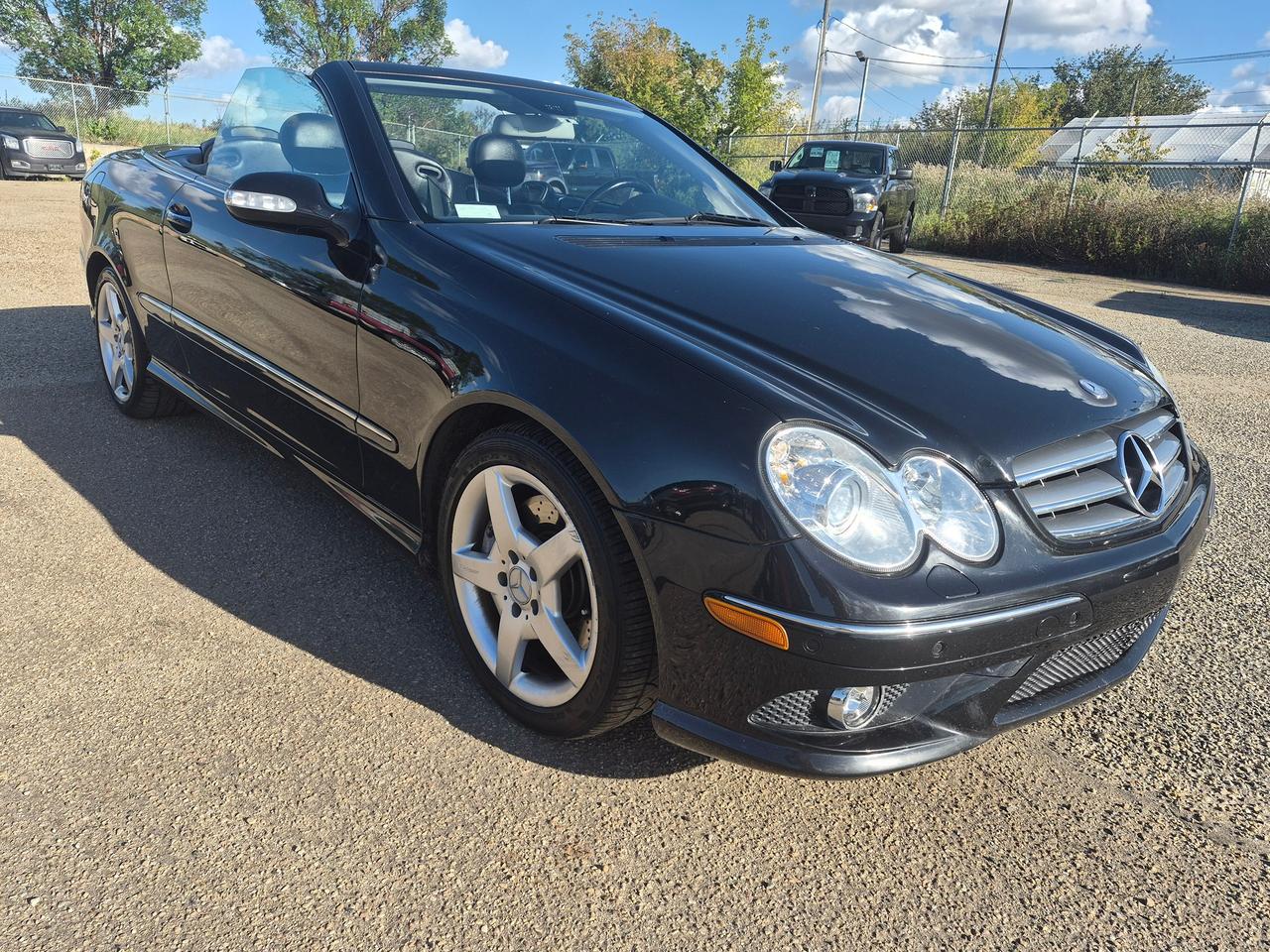 2008 Mercedes-Benz CLK 3.5L Convertible, Leather, Htd Seats, Park Assist - Photo #1