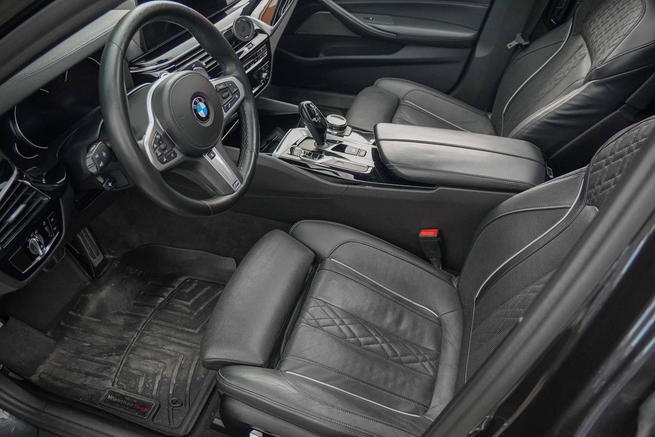 2018 BMW 5 Series M550i xDrive Photo