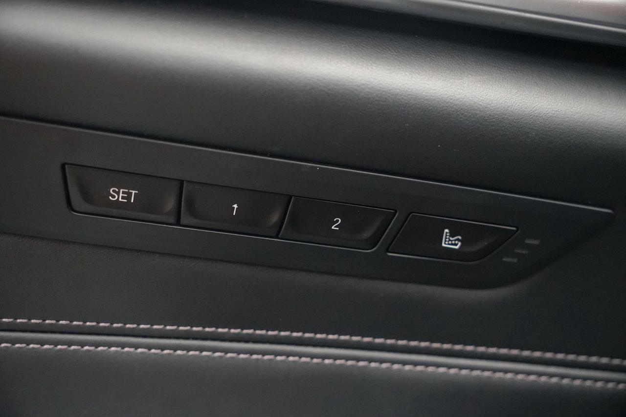 2018 BMW 5 Series M550i xDrive Photo