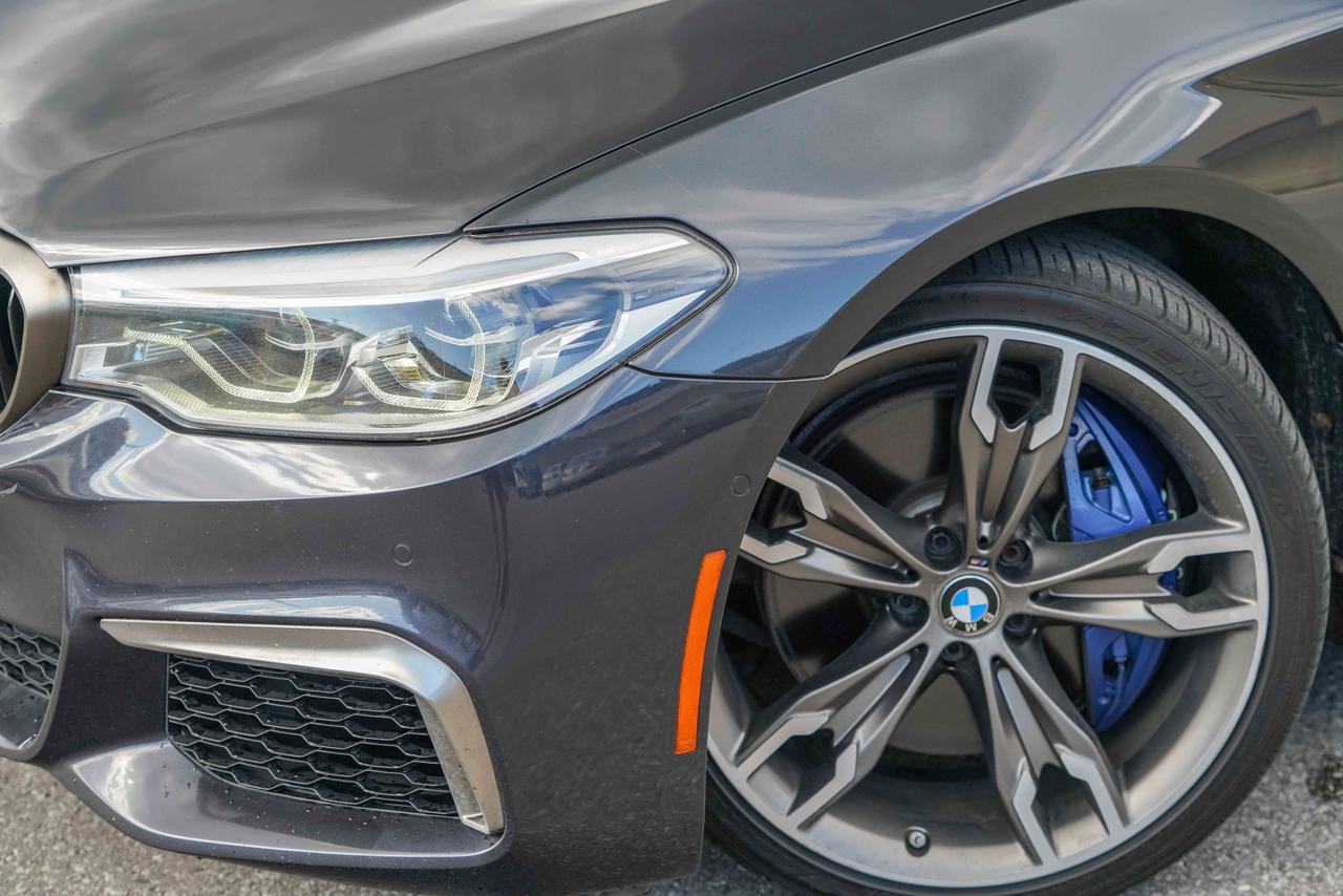 2018 BMW 5 Series M550i xDrive Photo