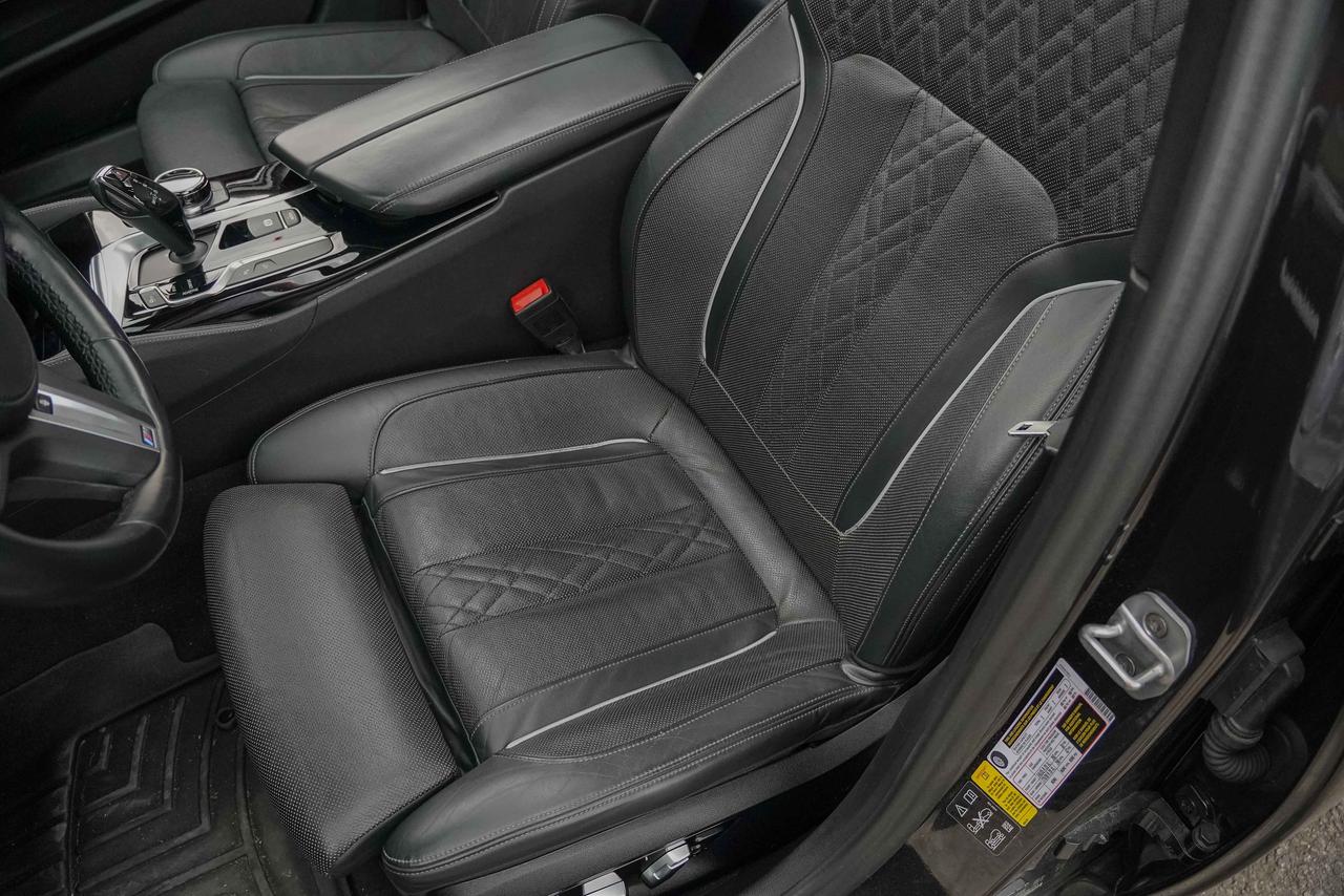 2018 BMW 5 Series M550i xDrive Photo