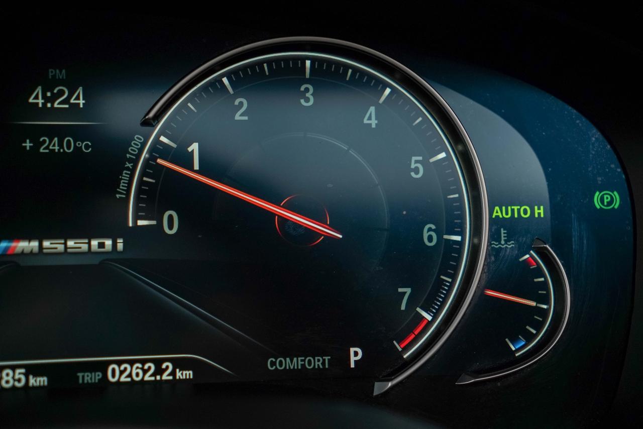 2018 BMW 5 Series M550i xDrive Photo