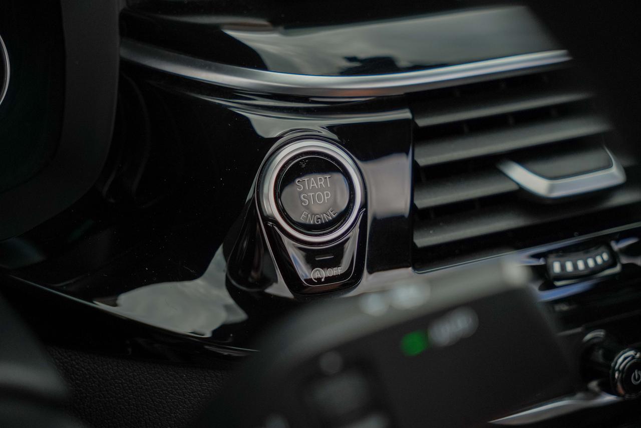 2018 BMW 5 Series M550i xDrive Photo