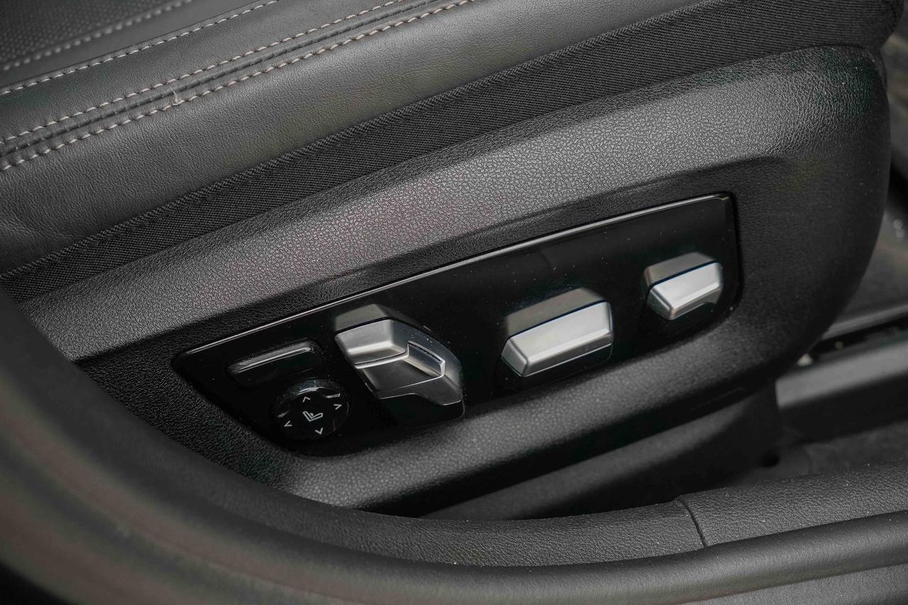 2018 BMW 5 Series M550i xDrive Photo