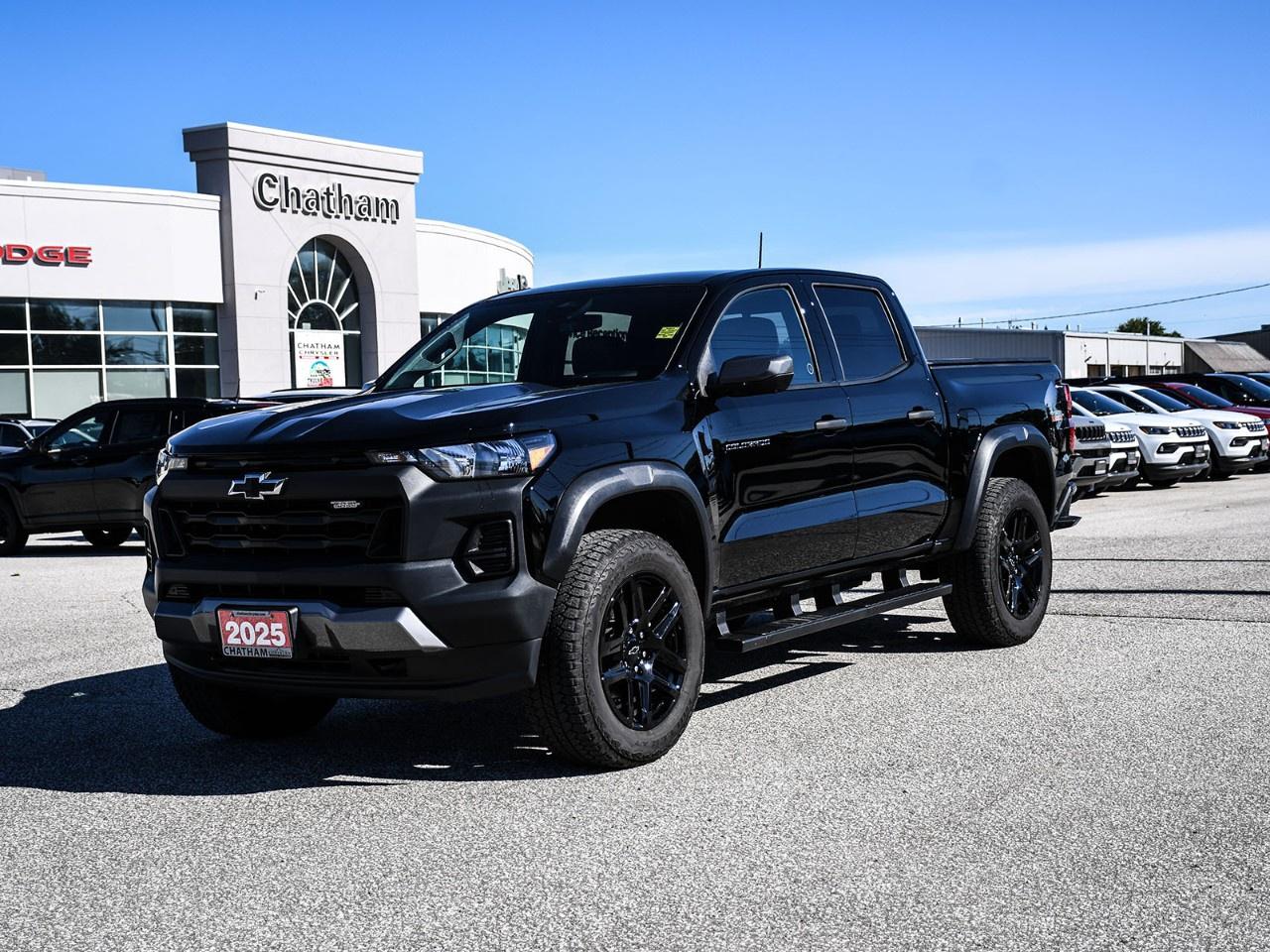 2025 Chevrolet Colorado Crew Cab Short Box 4-Wheel Drive Trail Boss Photo