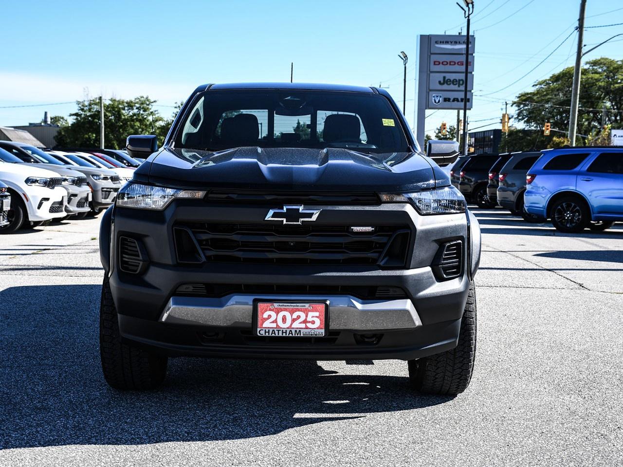 2025 Chevrolet Colorado Crew Cab Short Box 4-Wheel Drive Trail Boss Photo