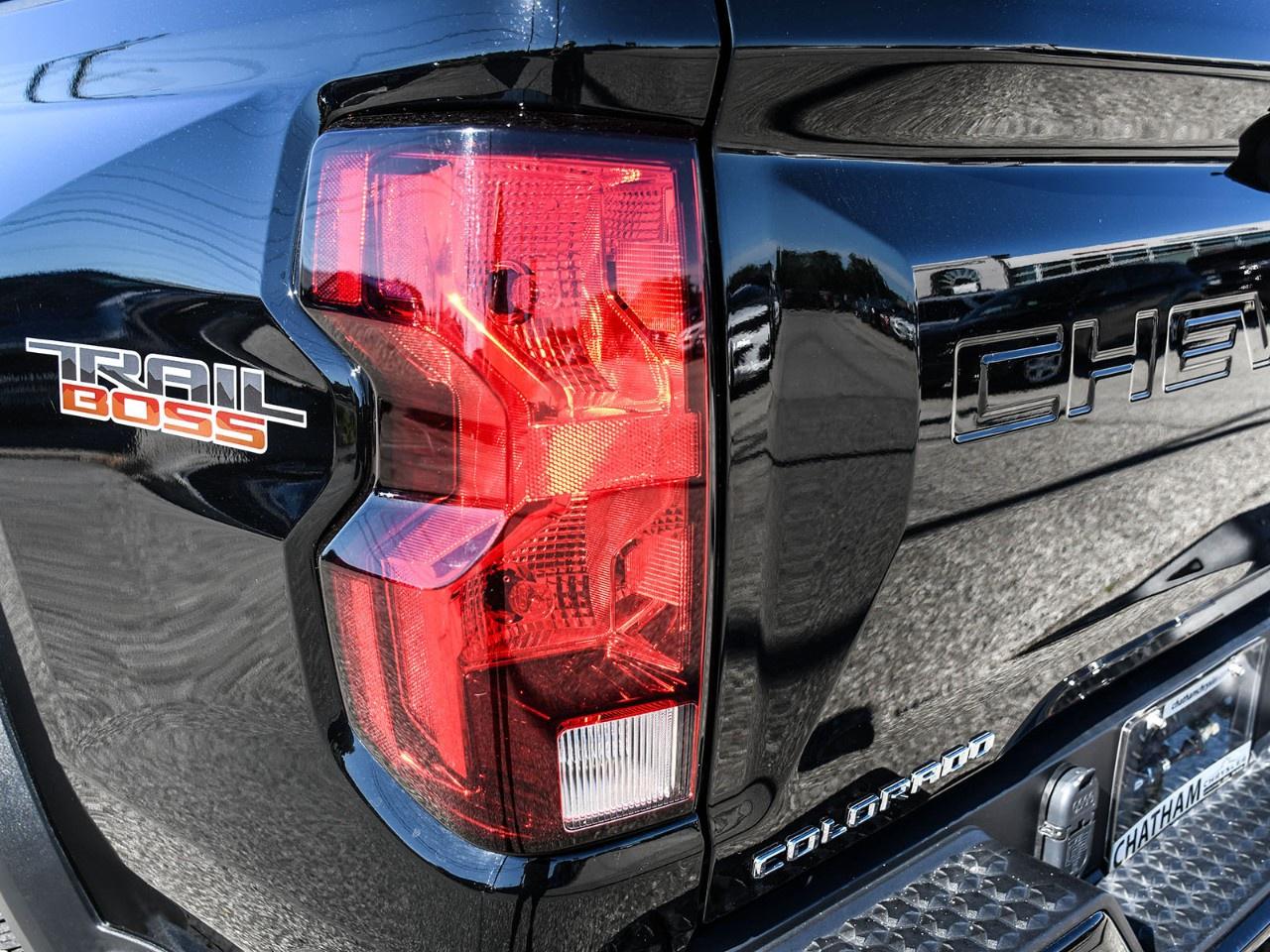 2025 Chevrolet Colorado Crew Cab Short Box 4-Wheel Drive Trail Boss Photo