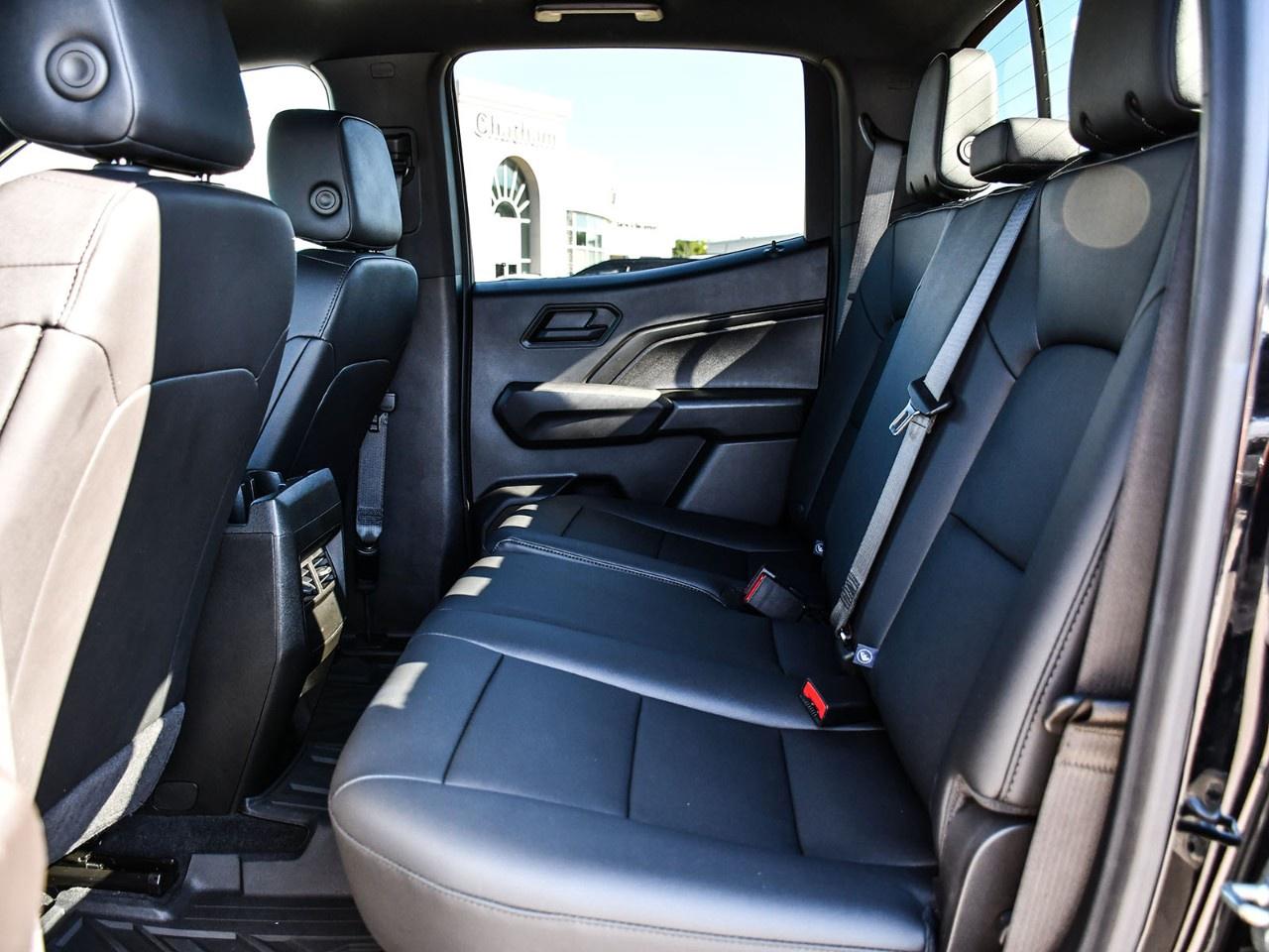 2025 Chevrolet Colorado Crew Cab Short Box 4-Wheel Drive Trail Boss Photo