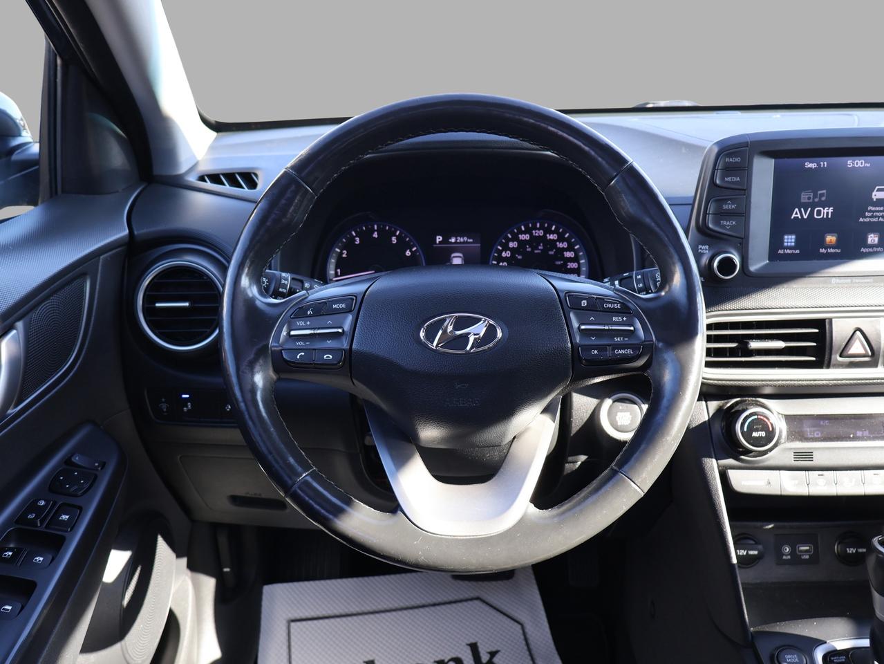 2018 Hyundai KONA LUXURY AWD *ACCIDENT FREE*1 OWNER* CAMERA BLUETOOTH LEATHER HEATED SEATS CRUISE ALLOYS Photo