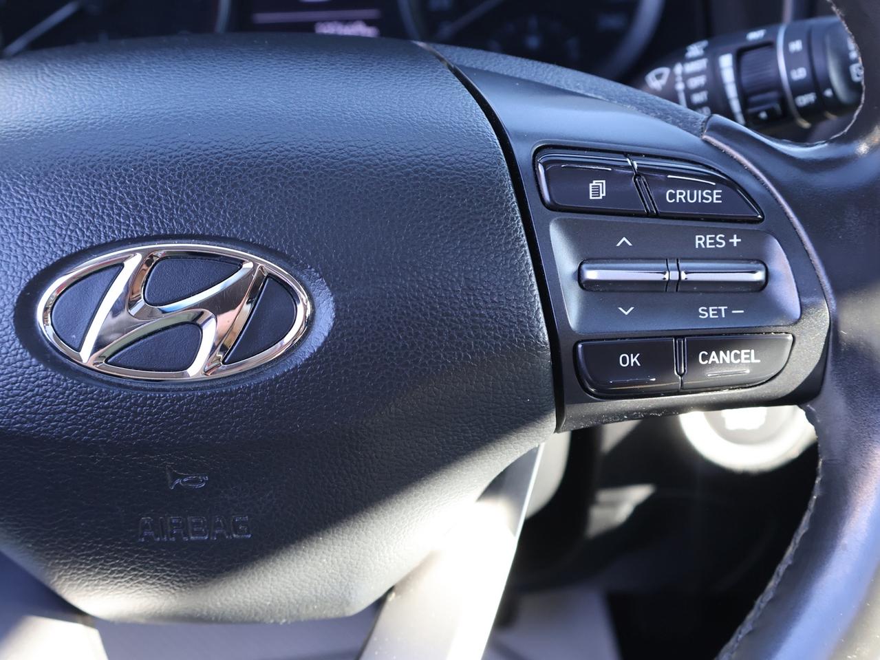 2018 Hyundai KONA LUXURY AWD *ACCIDENT FREE*1 OWNER* CAMERA BLUETOOTH LEATHER HEATED SEATS CRUISE ALLOYS Photo
