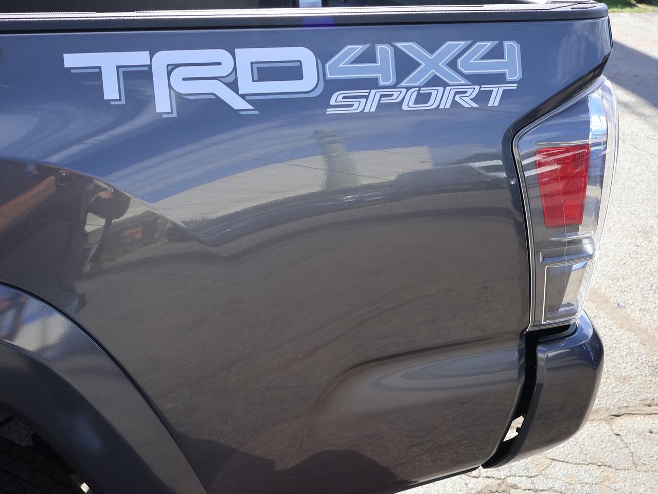 2022 Toyota Tacoma TRD SPORT 4WD *ACCIDENT FREE* CAMERA NAV BLUETOOTH LEATHER HEATED SEATS SUNROOF CRUISE ALLOYS Photo