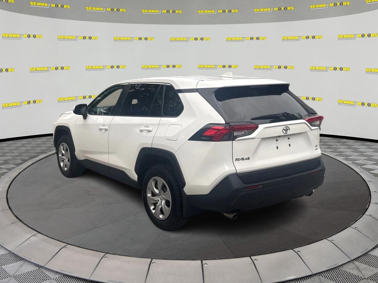 2024 Toyota RAV4 LE Photo