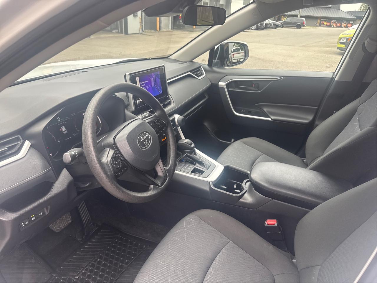 2024 Toyota RAV4 LE Photo