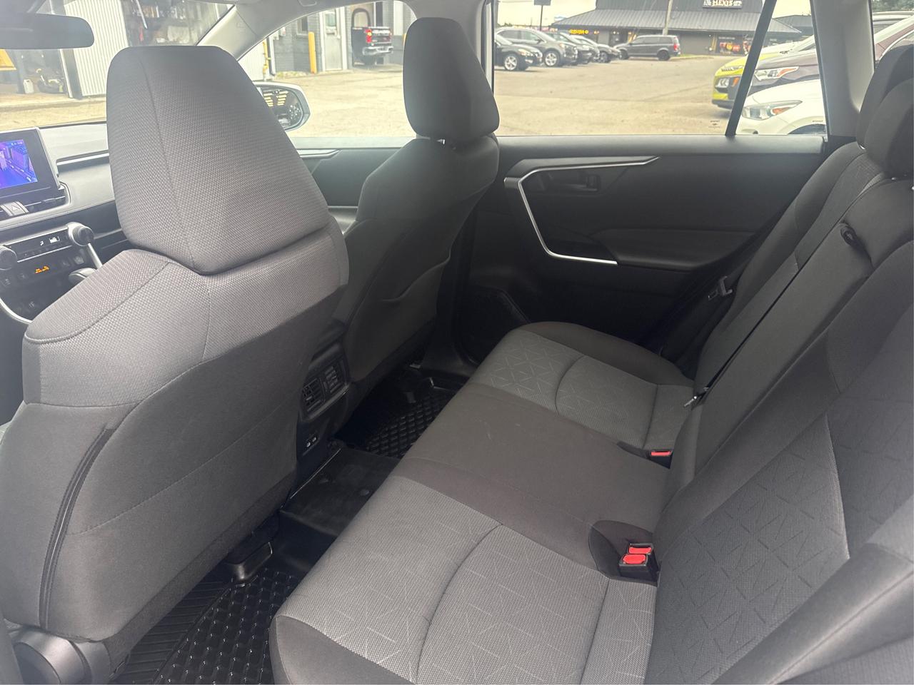 2024 Toyota RAV4 LE Photo
