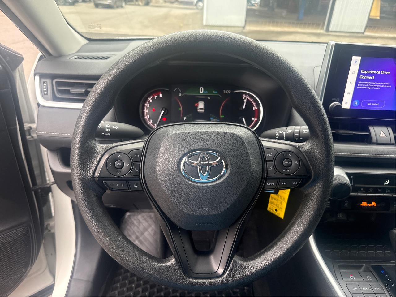 2024 Toyota RAV4 LE Photo