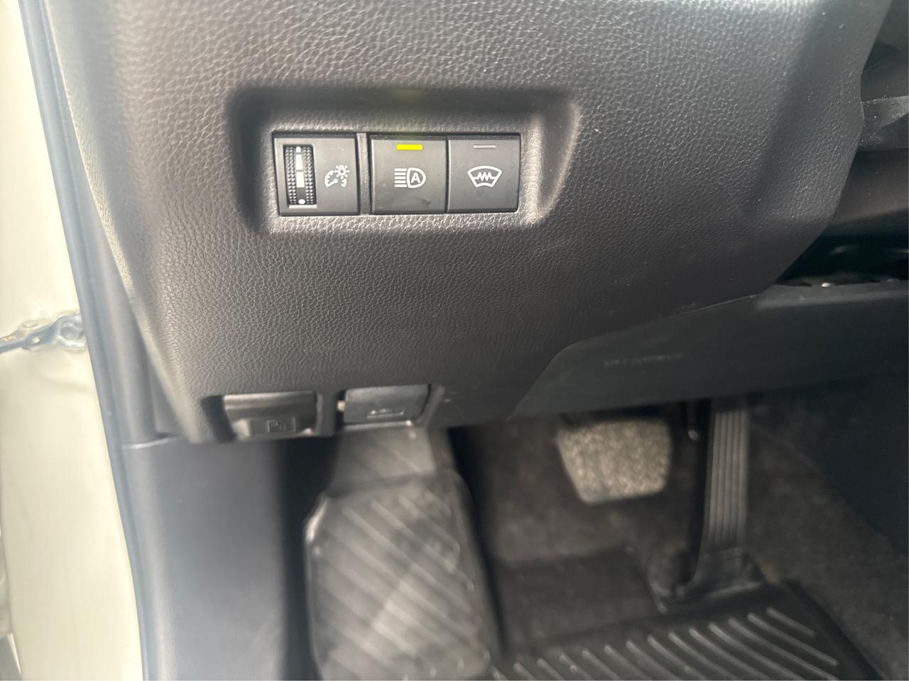 2024 Toyota RAV4 LE Photo