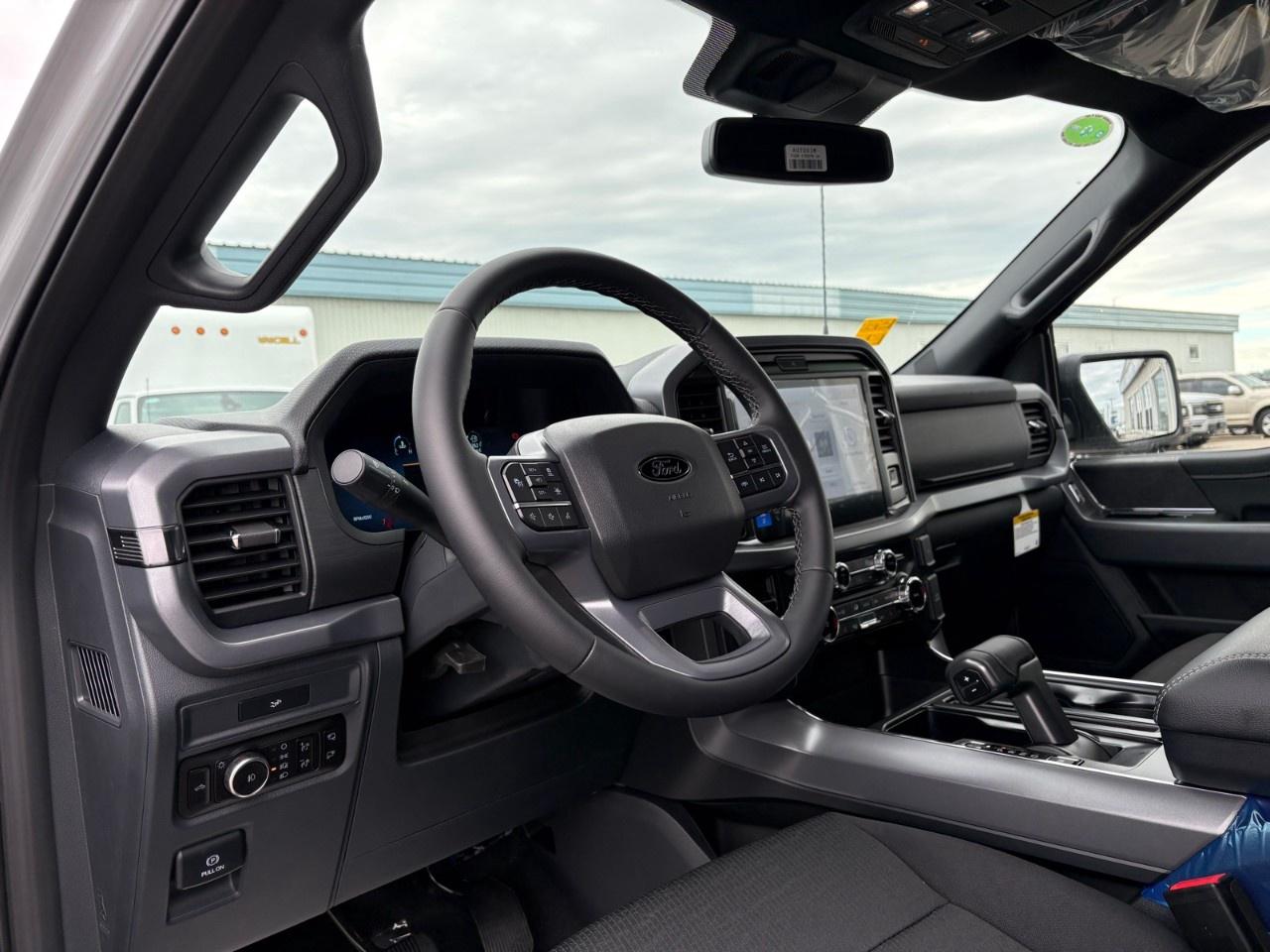2026 Ford F-150 XLT 4WD SuperCrew 5.5' Box Photo