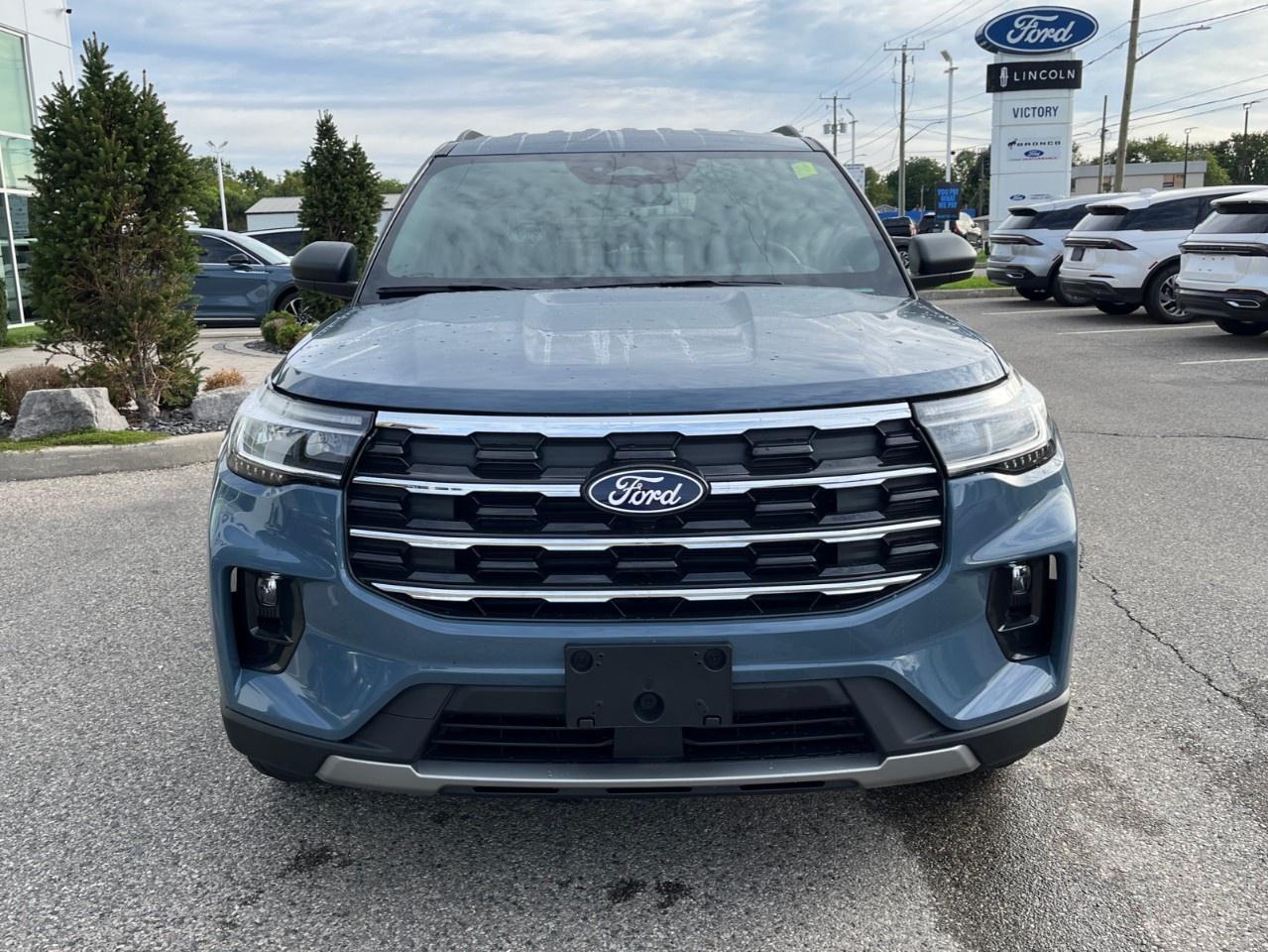 2027 Ford Explorer Active w/200A Pkg 4WD Photo