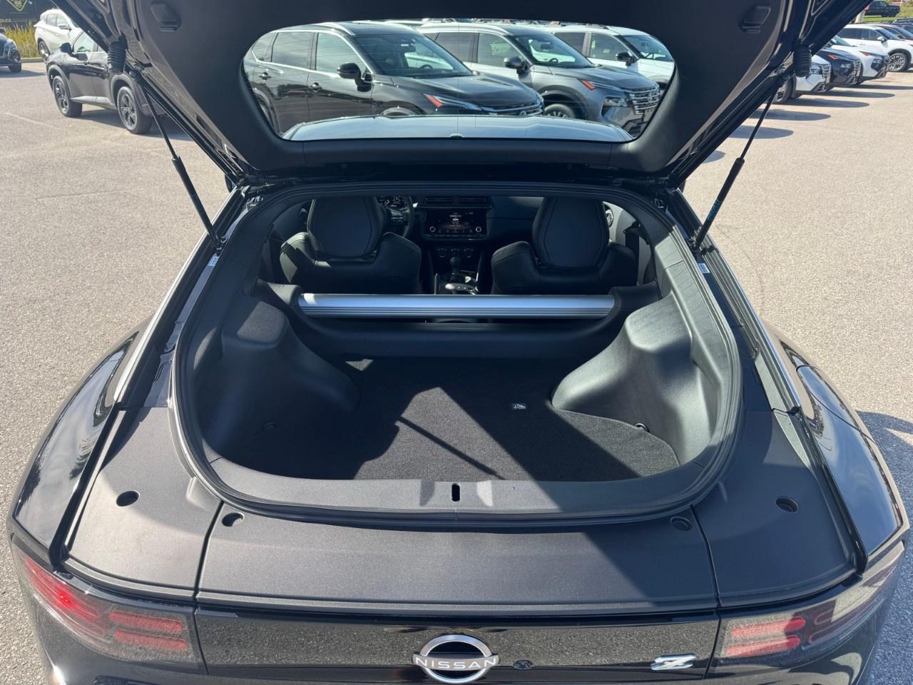 2027 Nissan 370Z Performance Manual Photo