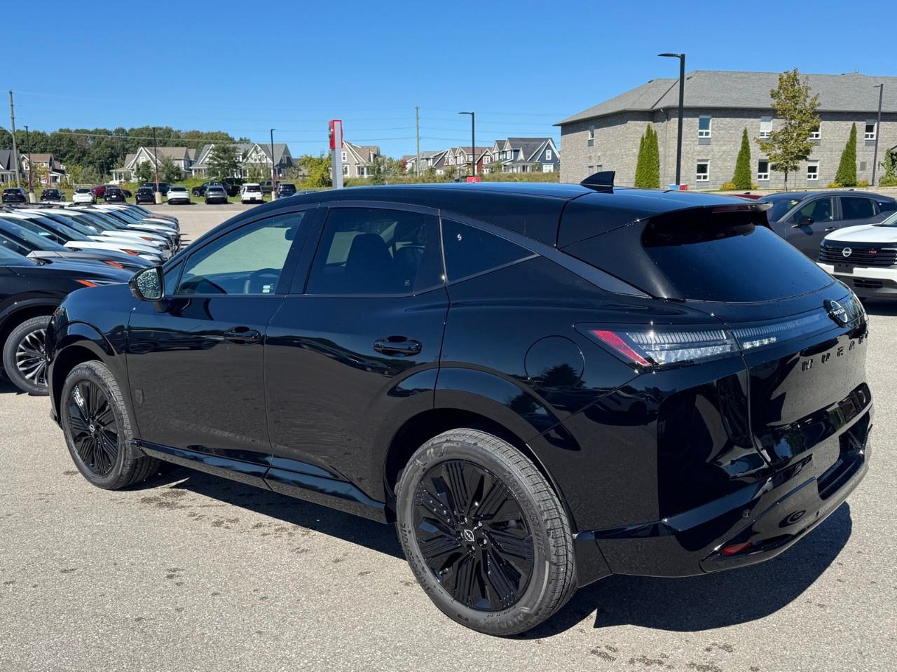 2027 Nissan Murano Dark Armor AWD Photo