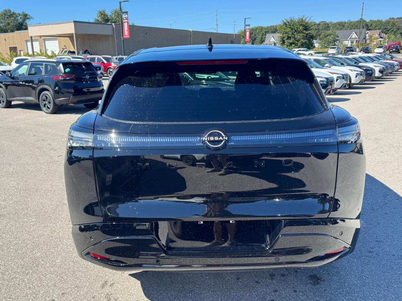 2027 Nissan Murano Dark Armor AWD Photo4