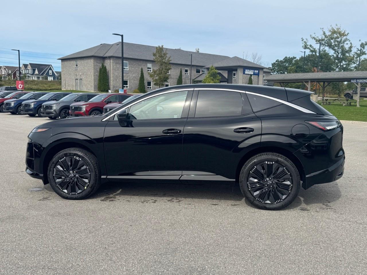 2027 Nissan Murano Platinum AWD Photo