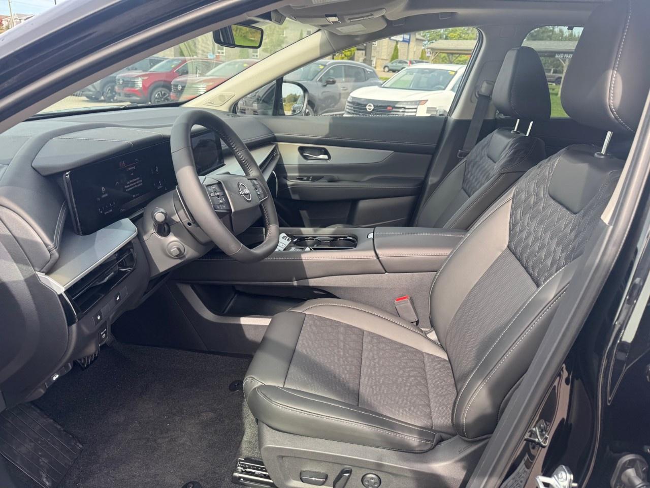 2027 Nissan Murano Platinum AWD Photo