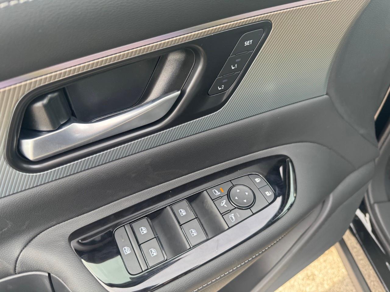 2027 Nissan Murano Platinum AWD Photo