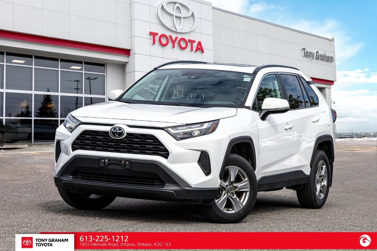 2025 Toyota RAV4 XLE Photo