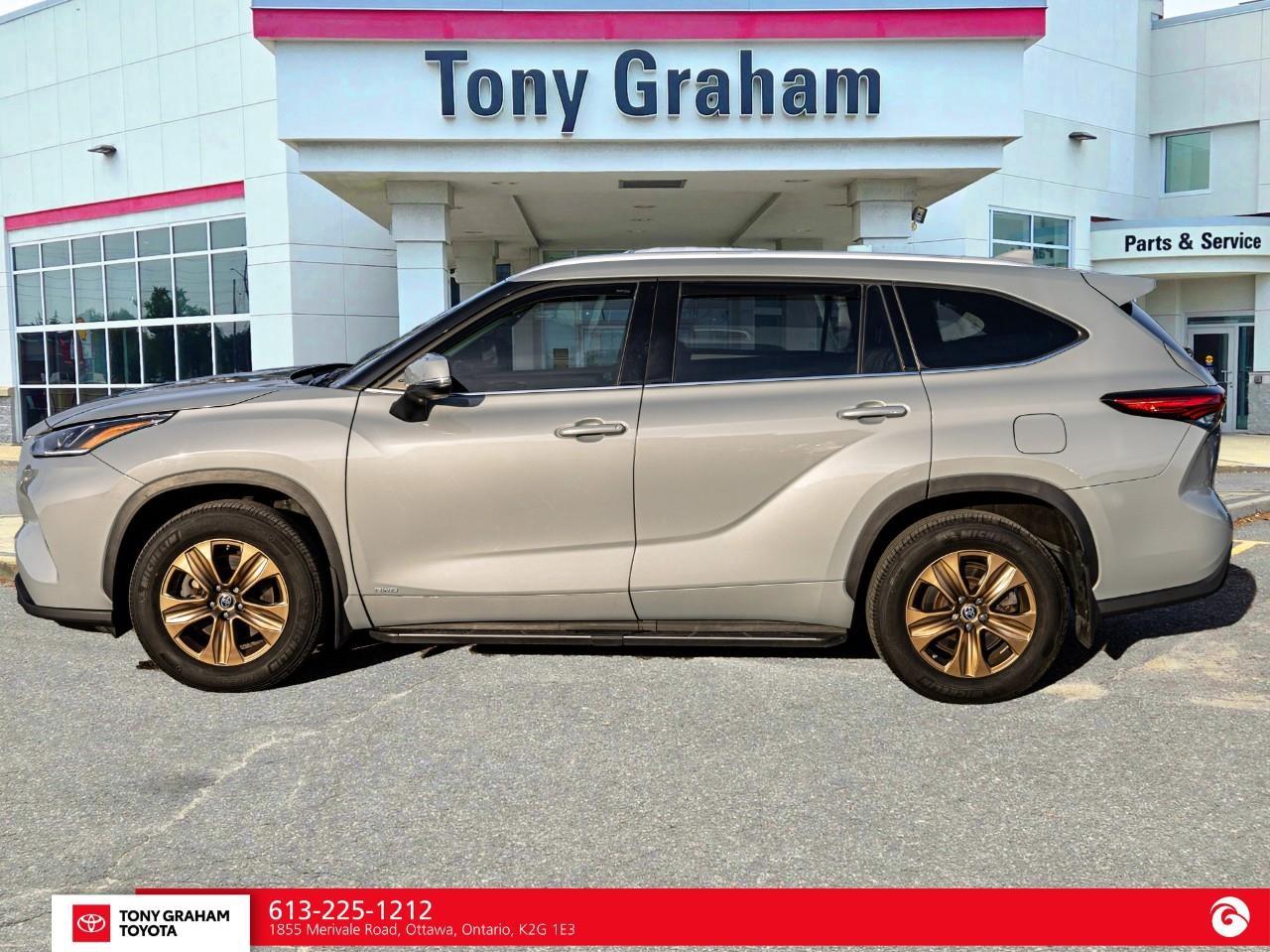 2022 Toyota Highlander HYBRID XLE Photo